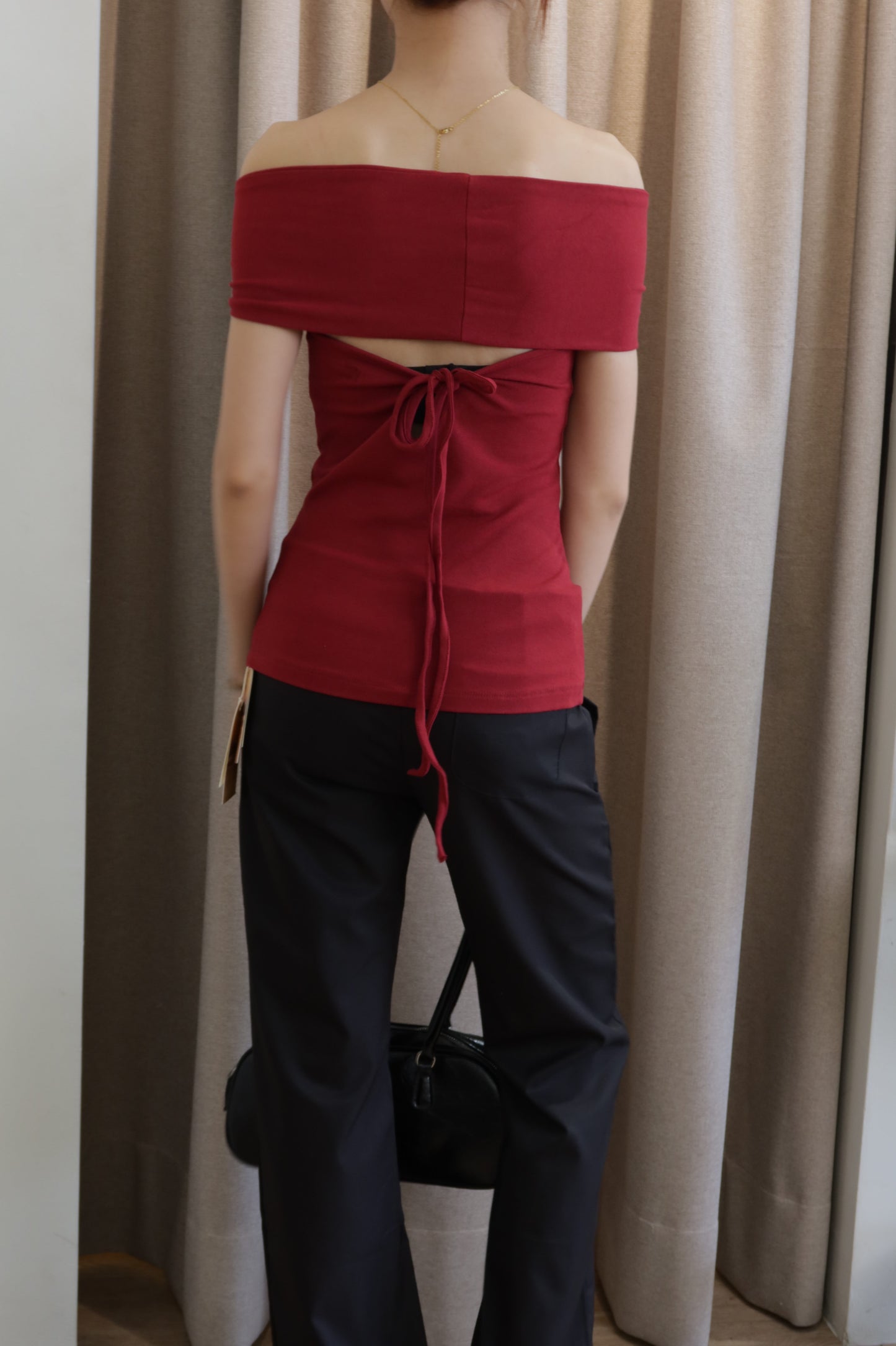 Red mid twist off shoulder