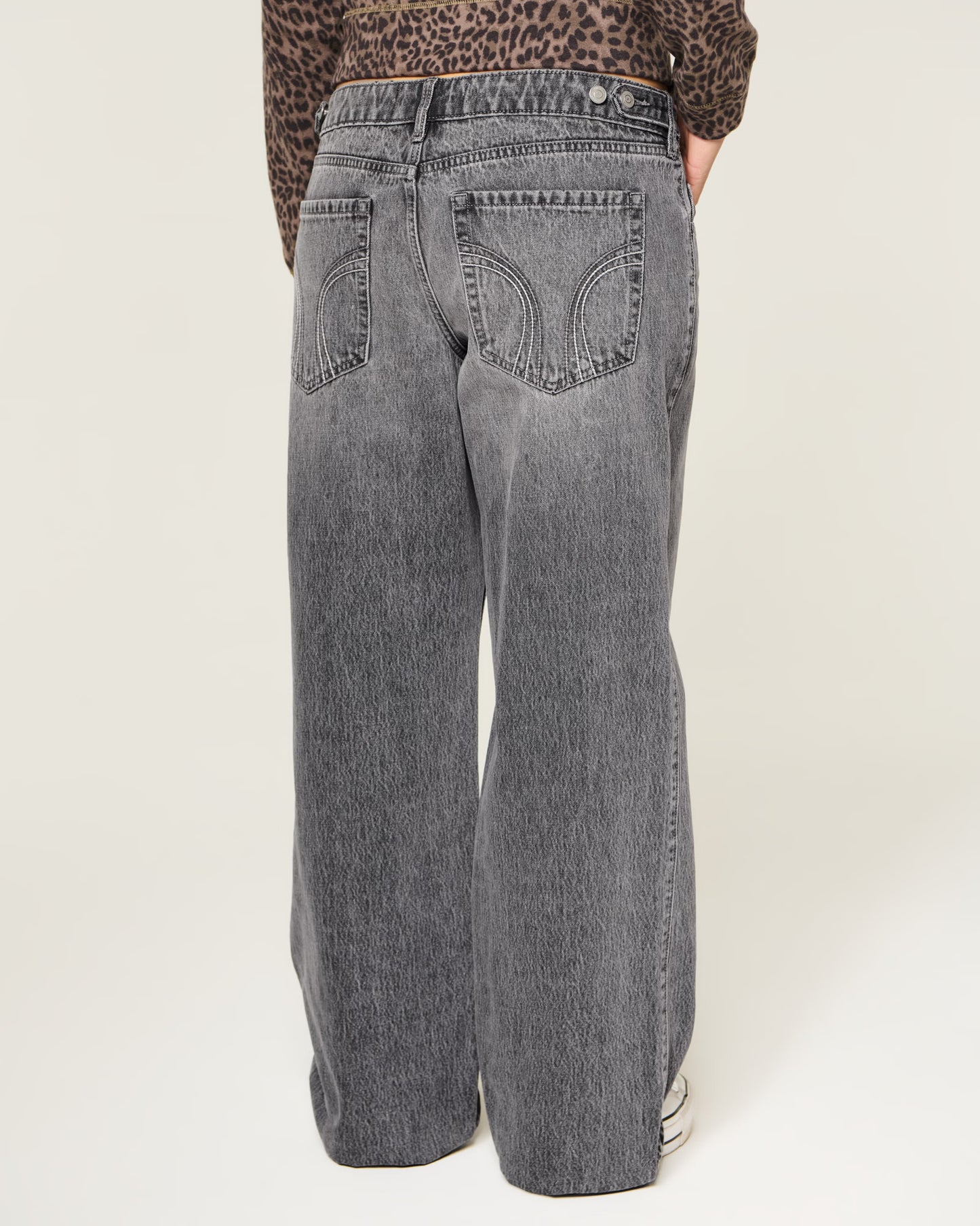 HOLLISTER Low-Rise Grey Baggy Jeans 26W