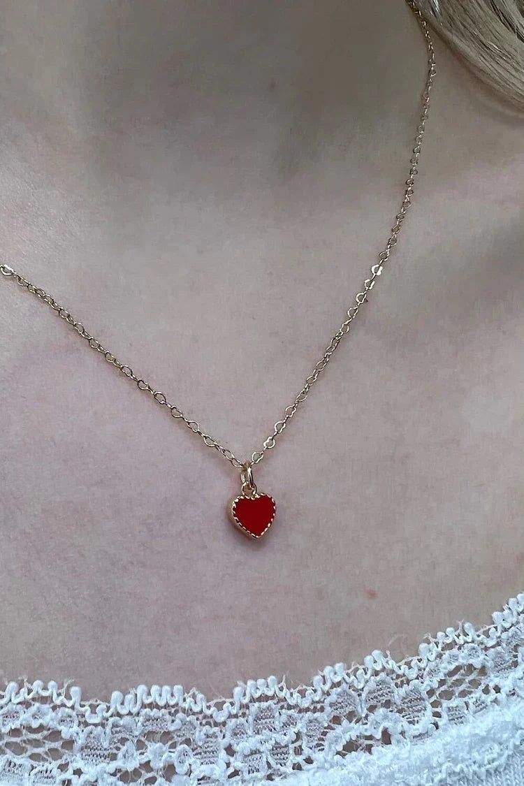 BRANDY RED HEART NECKLACE