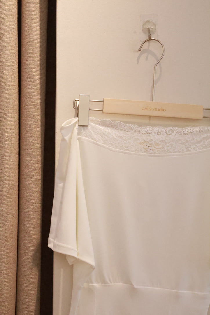 STUDIO RUE LACY TEE