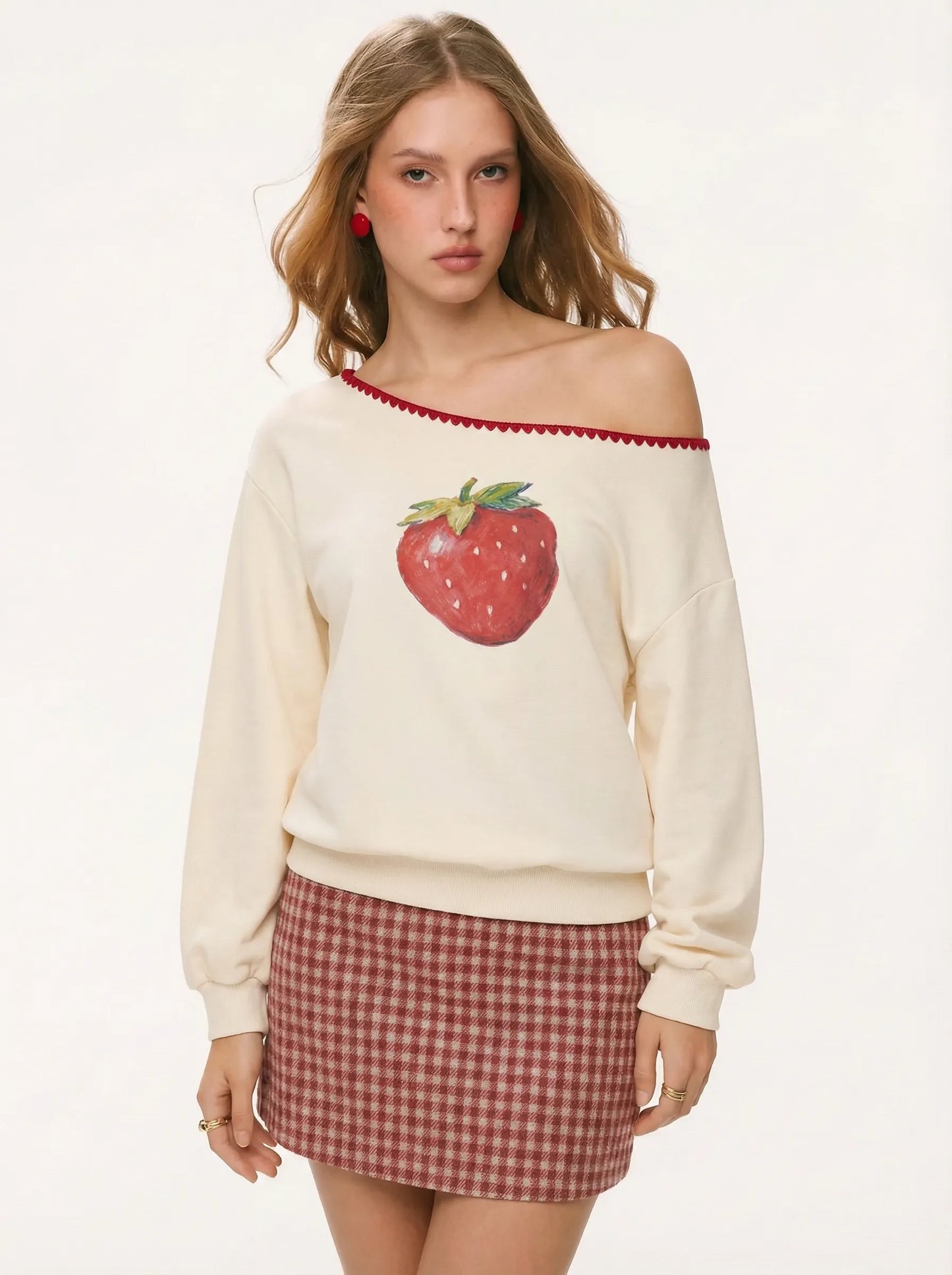 CIDER Strawberry Graphic Oversized Sweatshirt