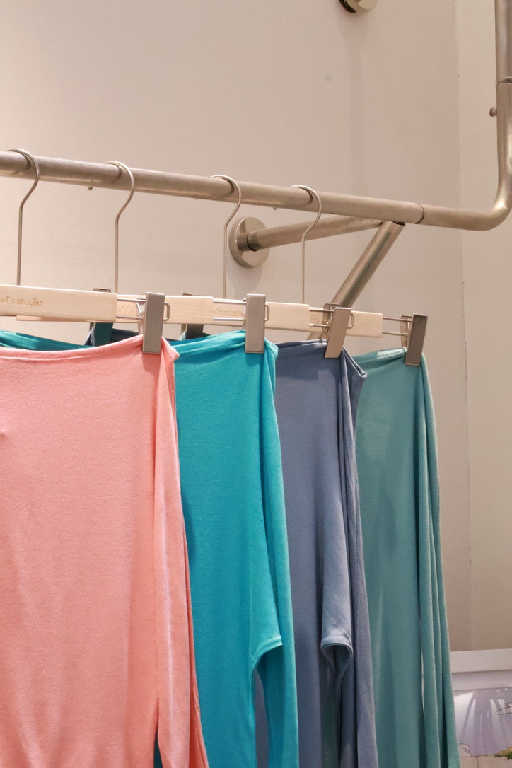 NUDETHELABEL SLOUCHY TOP
