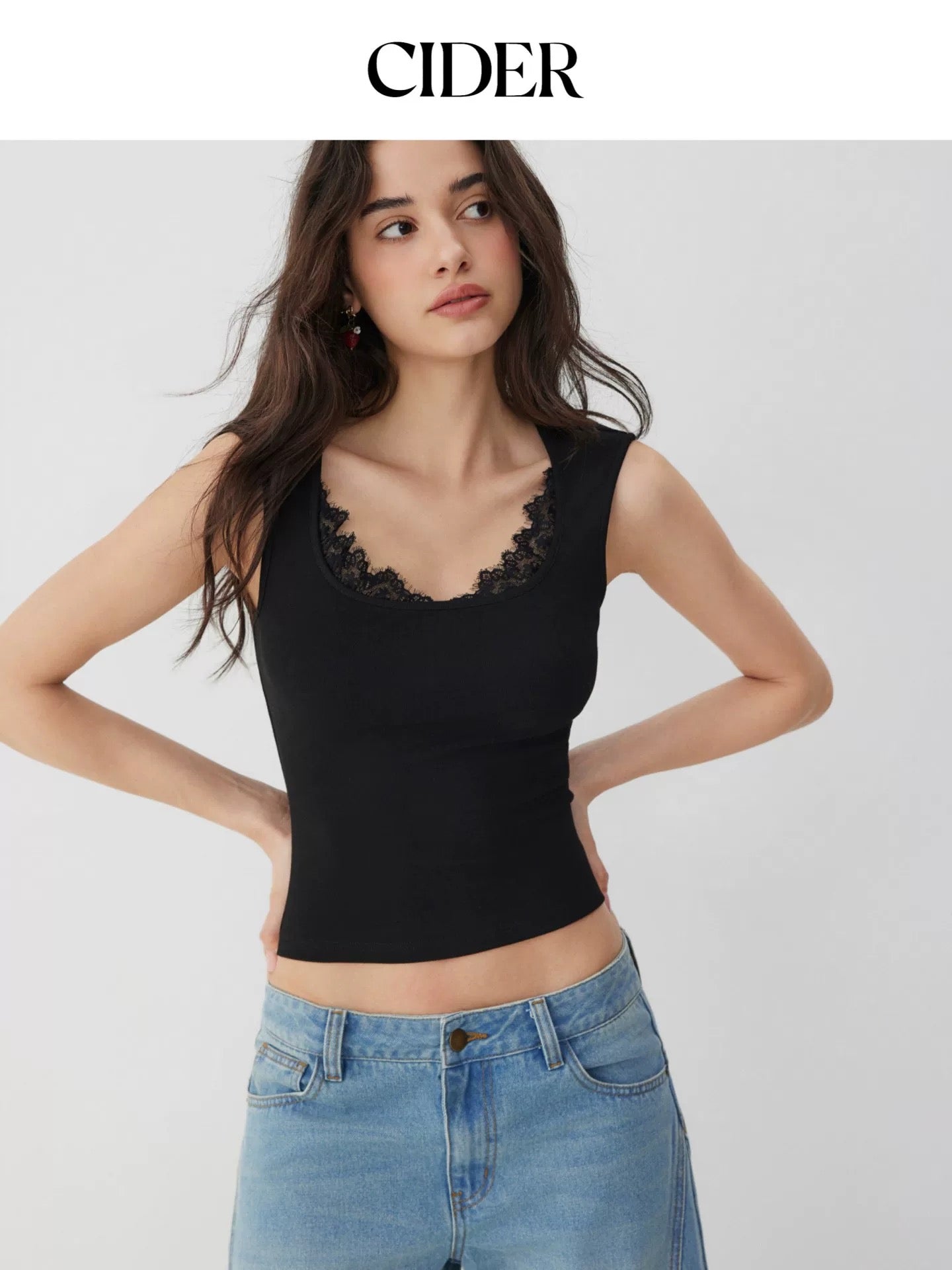 CIDER BLACK LACE TANK TOP