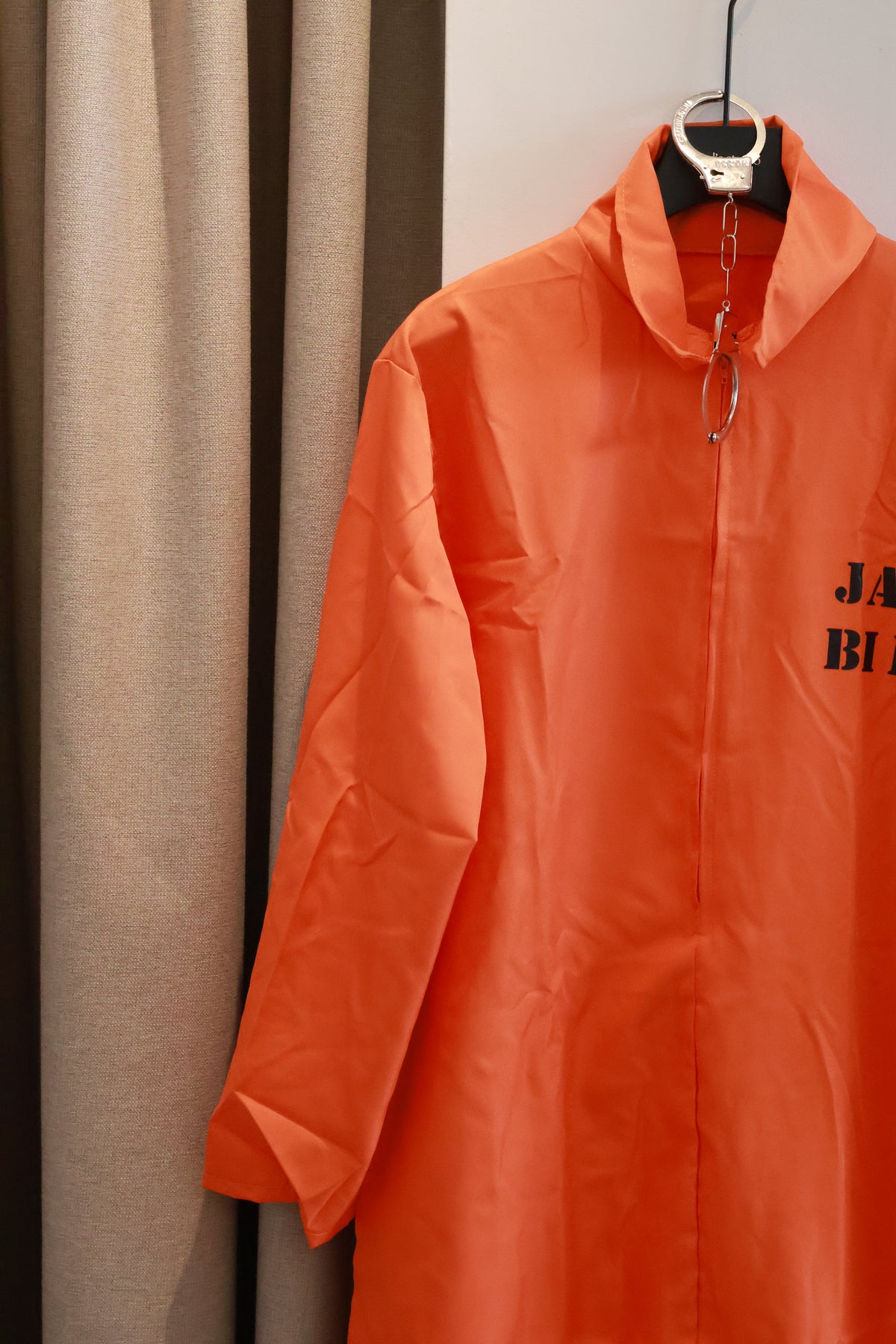 Prisoner Costume