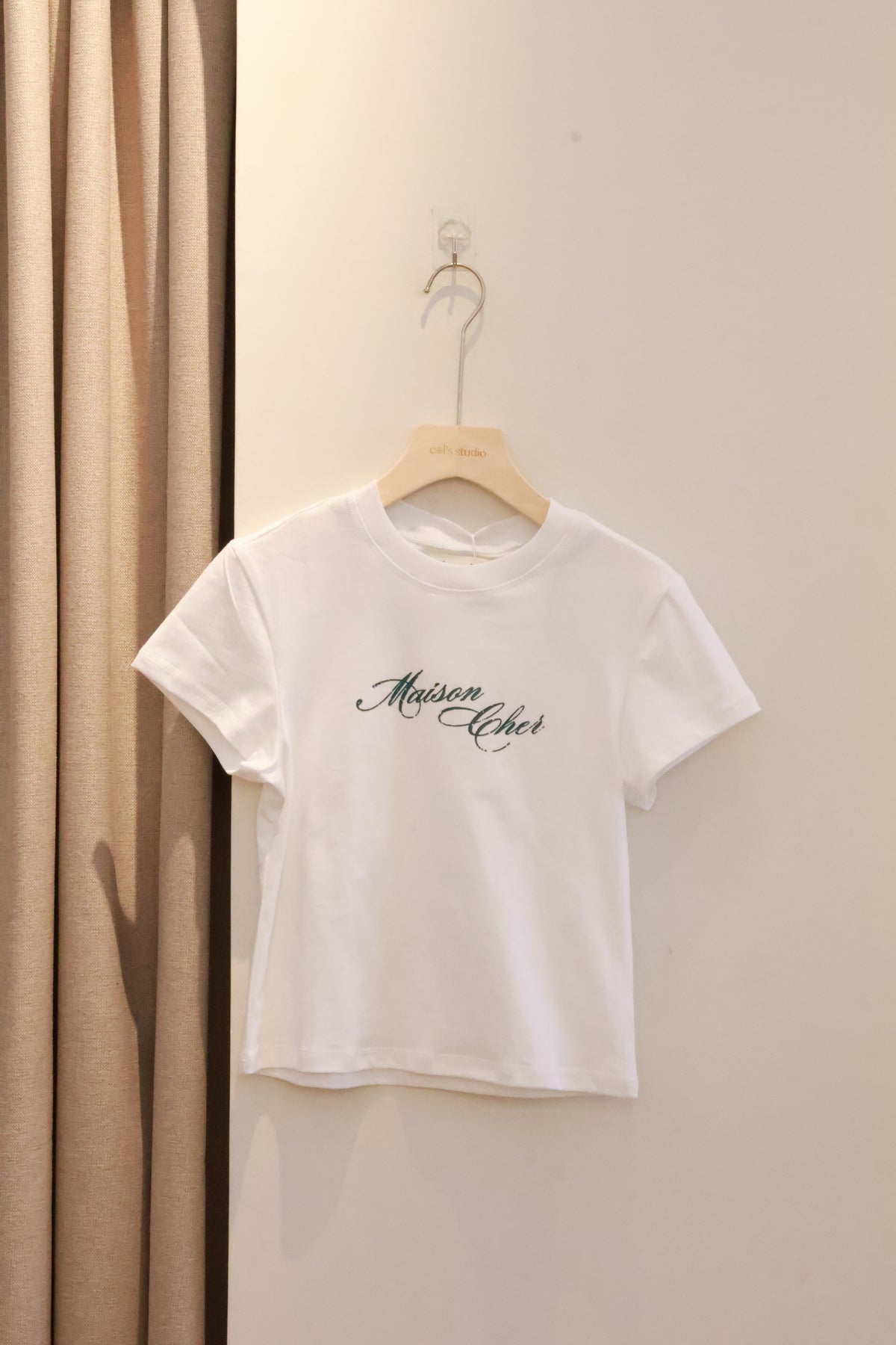 MAISON CHER DISTRESSED