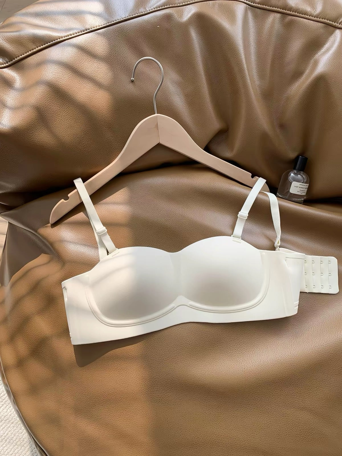 Simple Smooth Seamless Thin Bra