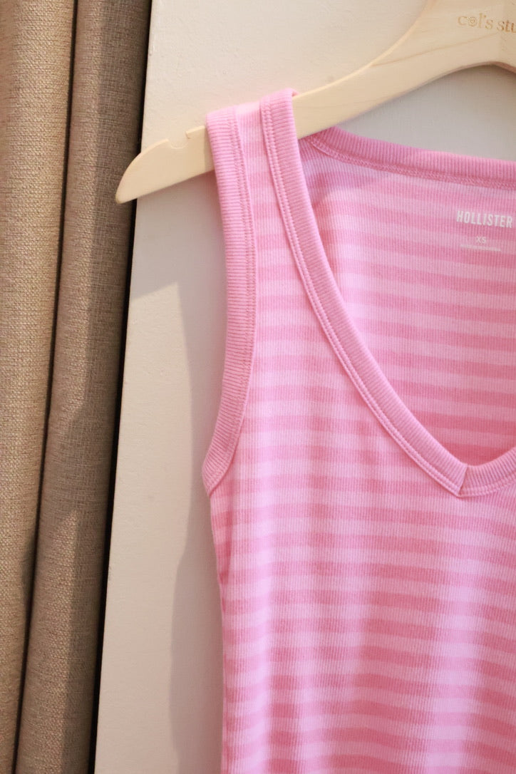 HOLLISTER Basic V-Neck Tank -PINK STRIPES