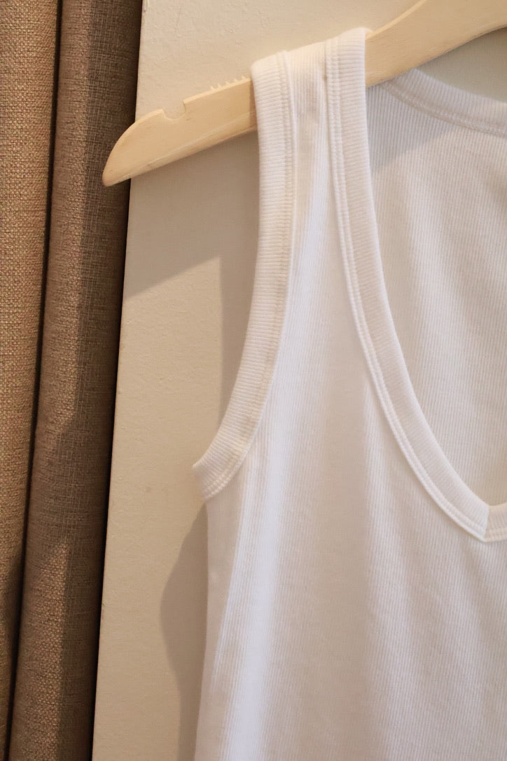 HOLLISTER Basic V-Neck Tank -WHITE