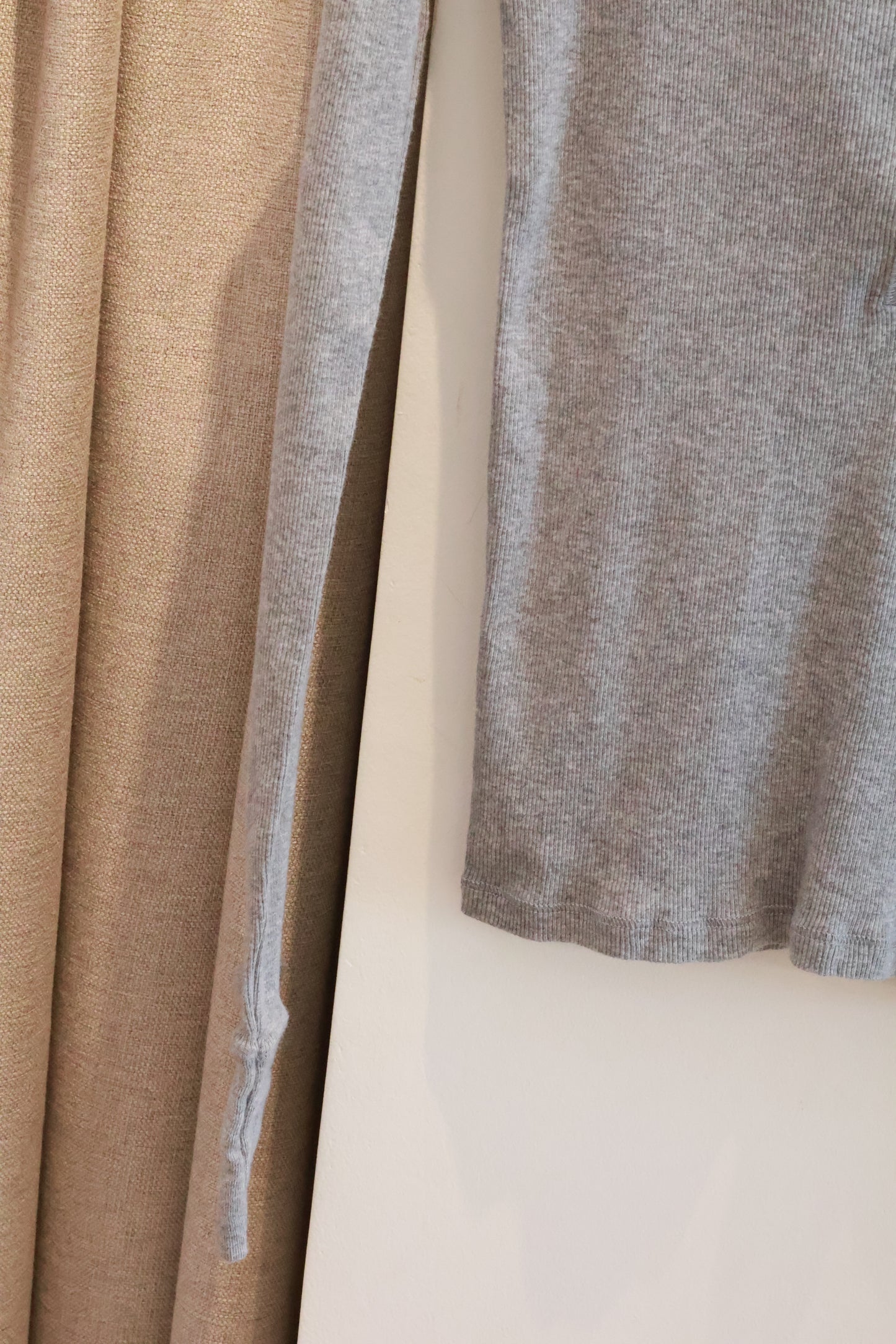 BRANDY Zelly Ribbed Top- GREY