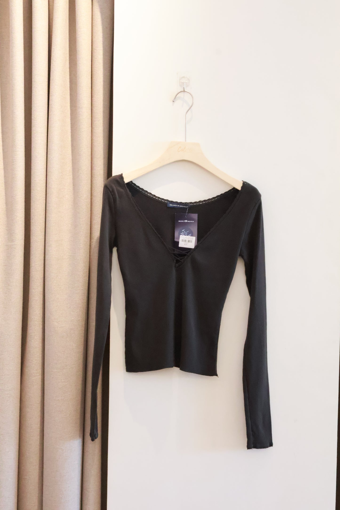 BRANDY Tania V-Neck Lace Top- LONG SLEEVE  -BLACK