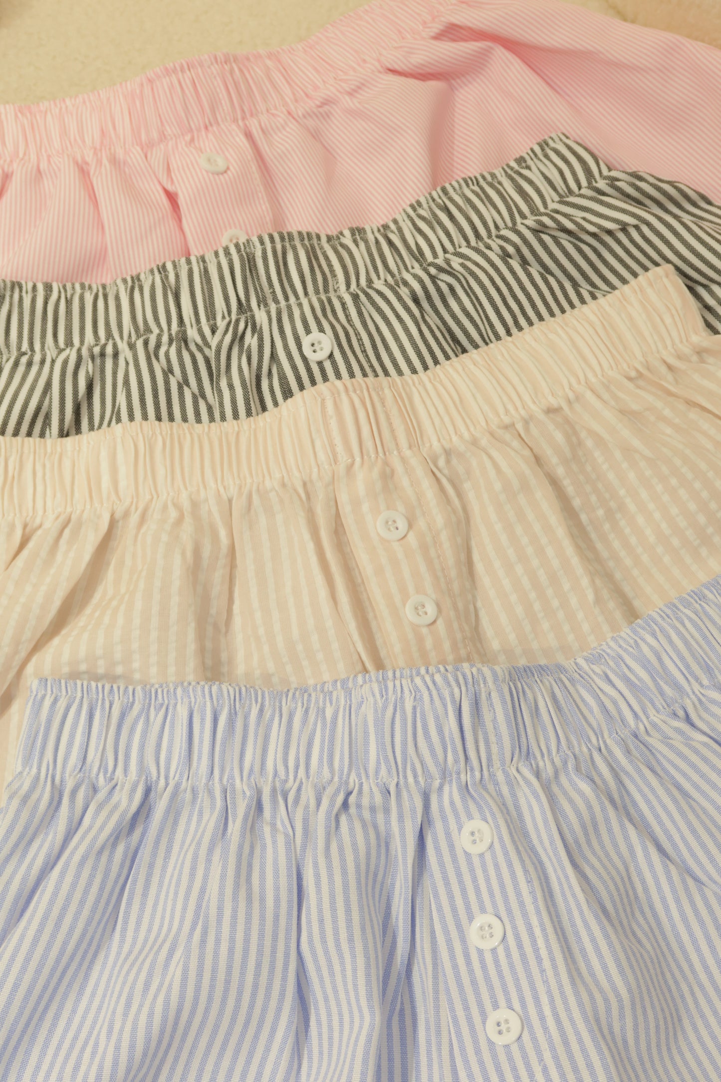 BLACK STRIPES SUMMER SHORTS