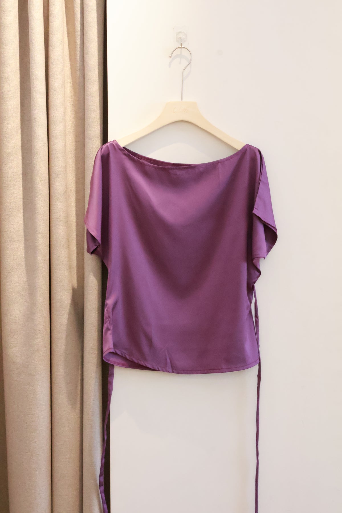 STUDIO RUE SATIN OFFSHOULDER
