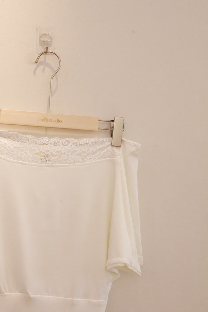 STUDIO RUE LACY TEE