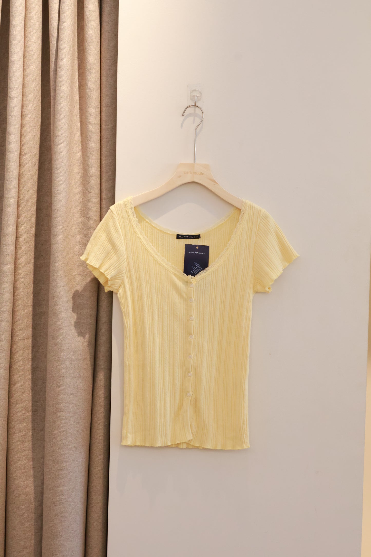 BRANDY Zelly Eyelet Top  -YELLOW