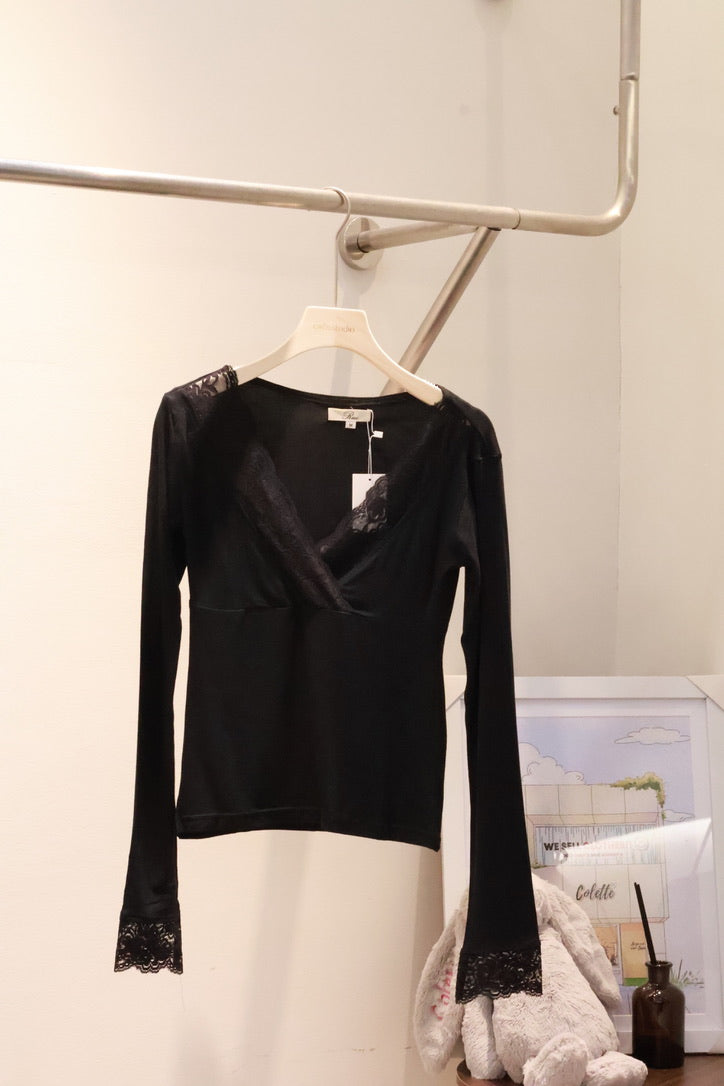 STUDIO RUE SOFT LACE TOP