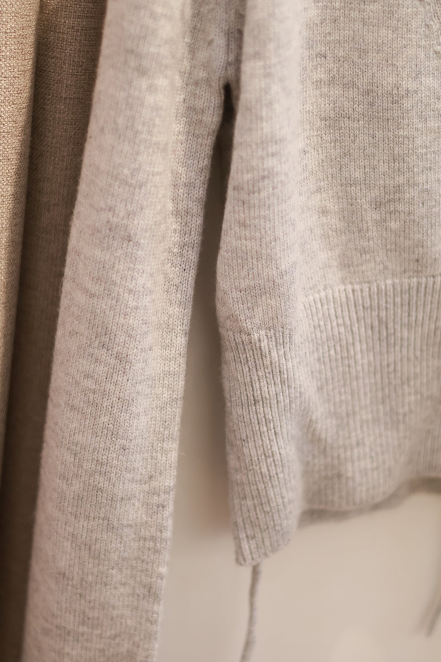 SUBDUED V-Neck Sweater - Grey