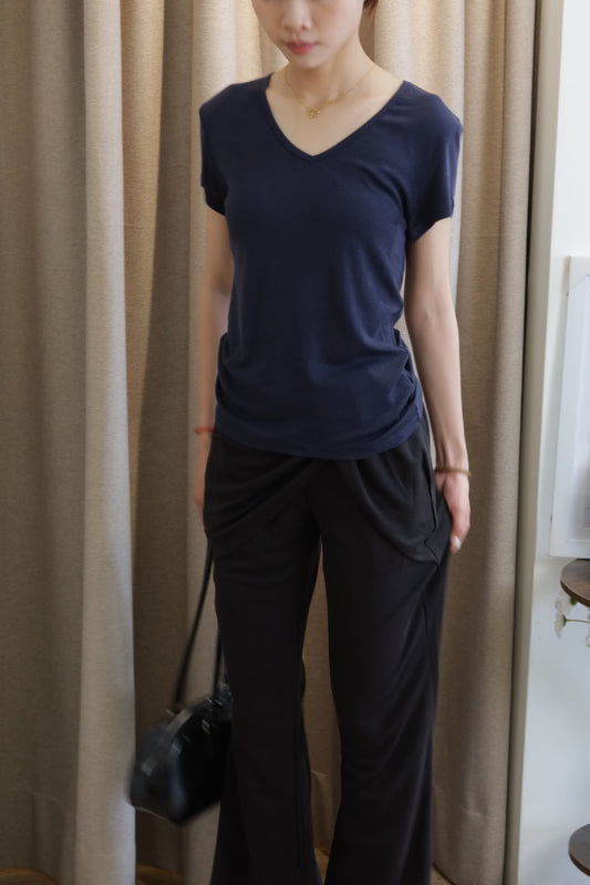 Navy basic v neck top
