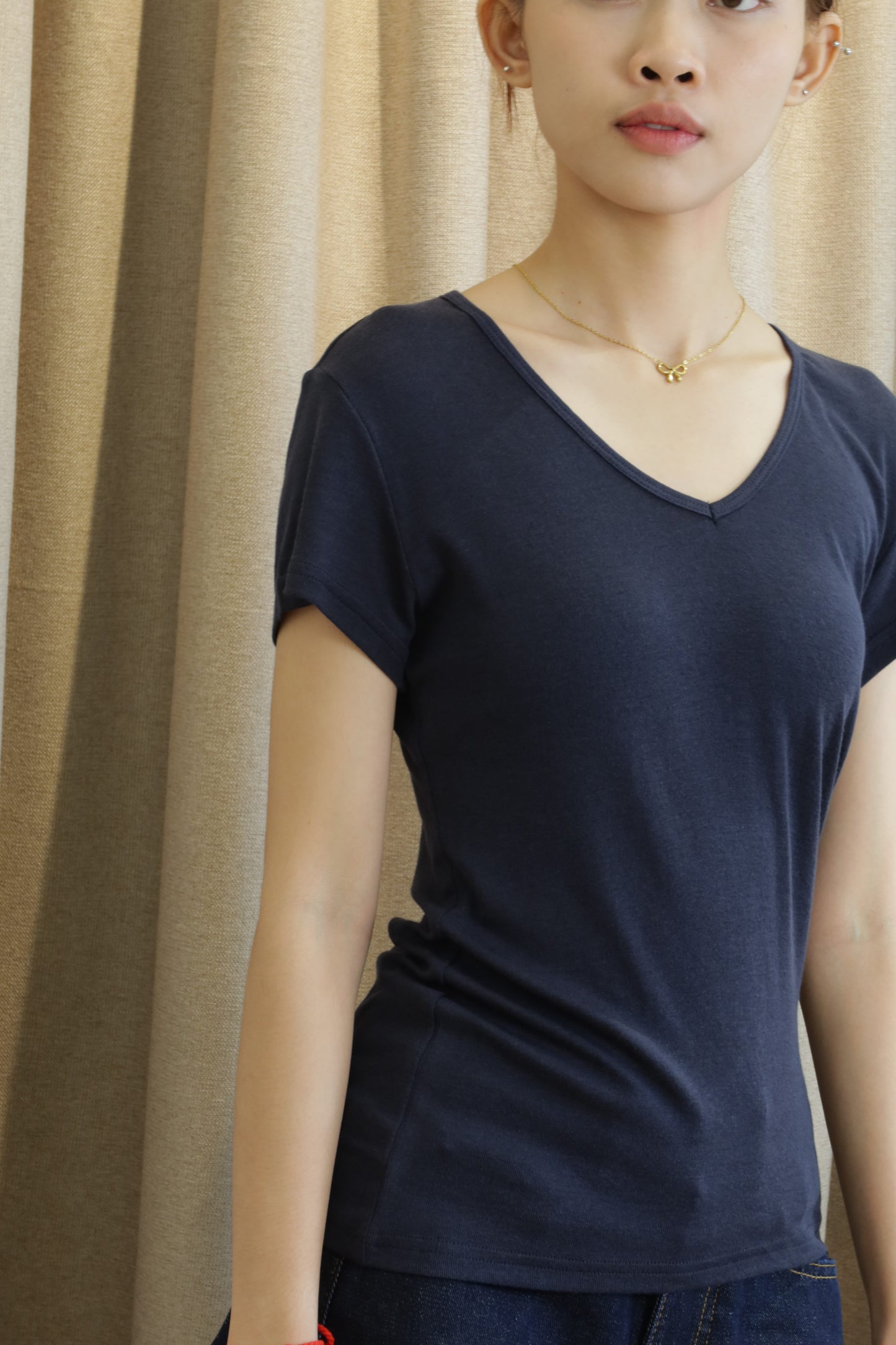 Navy basic v neck top