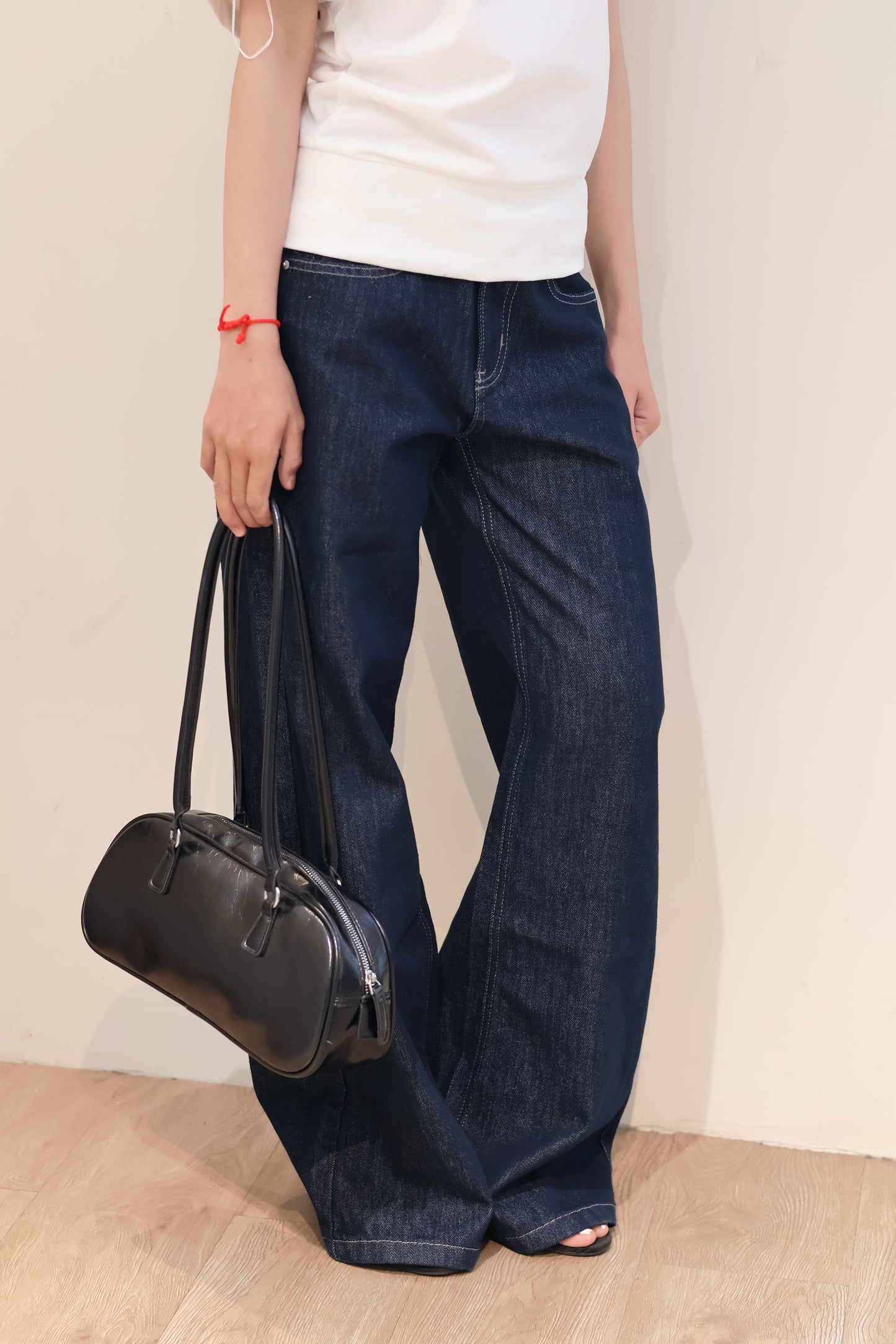 DARK BLUE MID RISE BAGGY JEANS