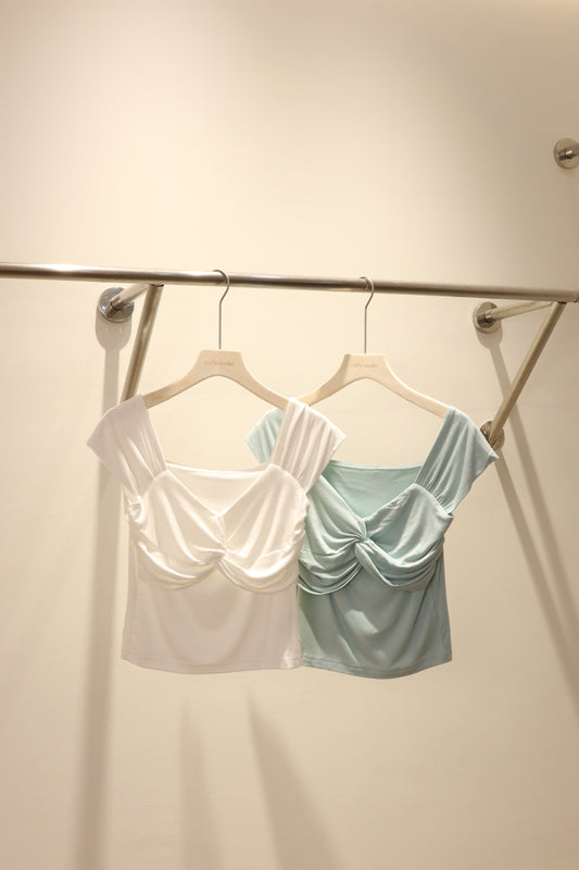 Daisy top