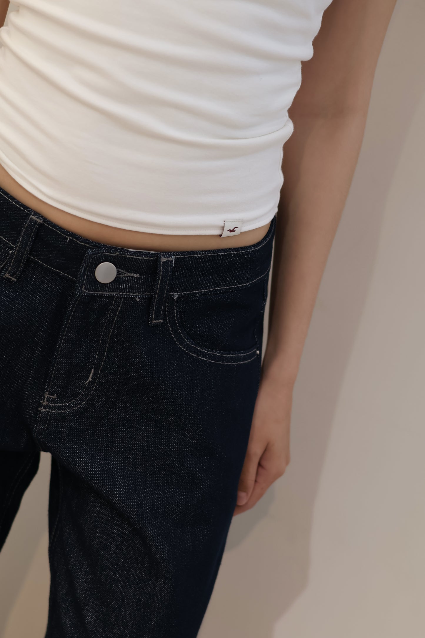 DARK BLUE MID RISE BAGGY JEANS