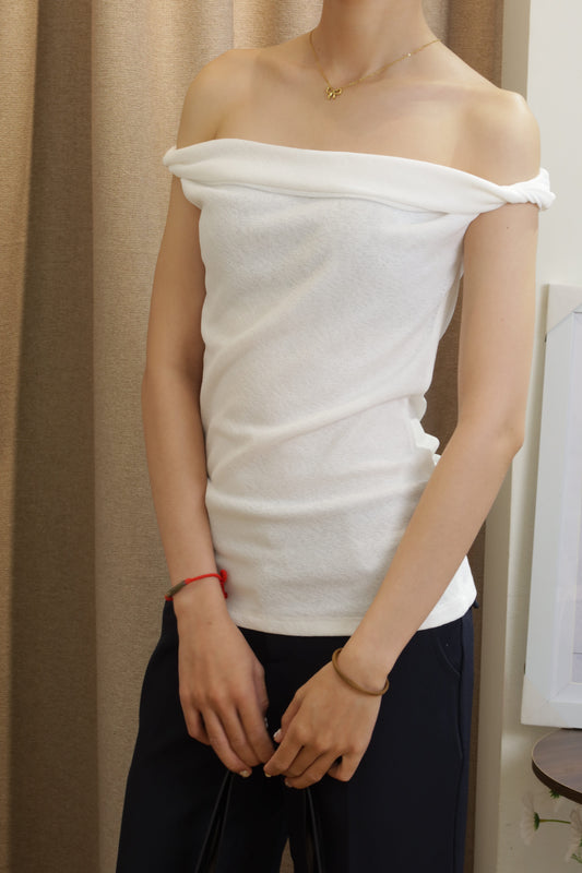 Short sleeve twist off shoulder