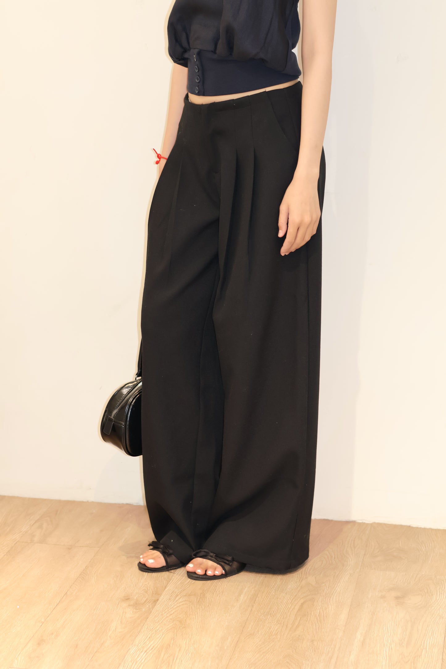 BUTTONEDLESS BALLOON SHAPED TROUSERS
