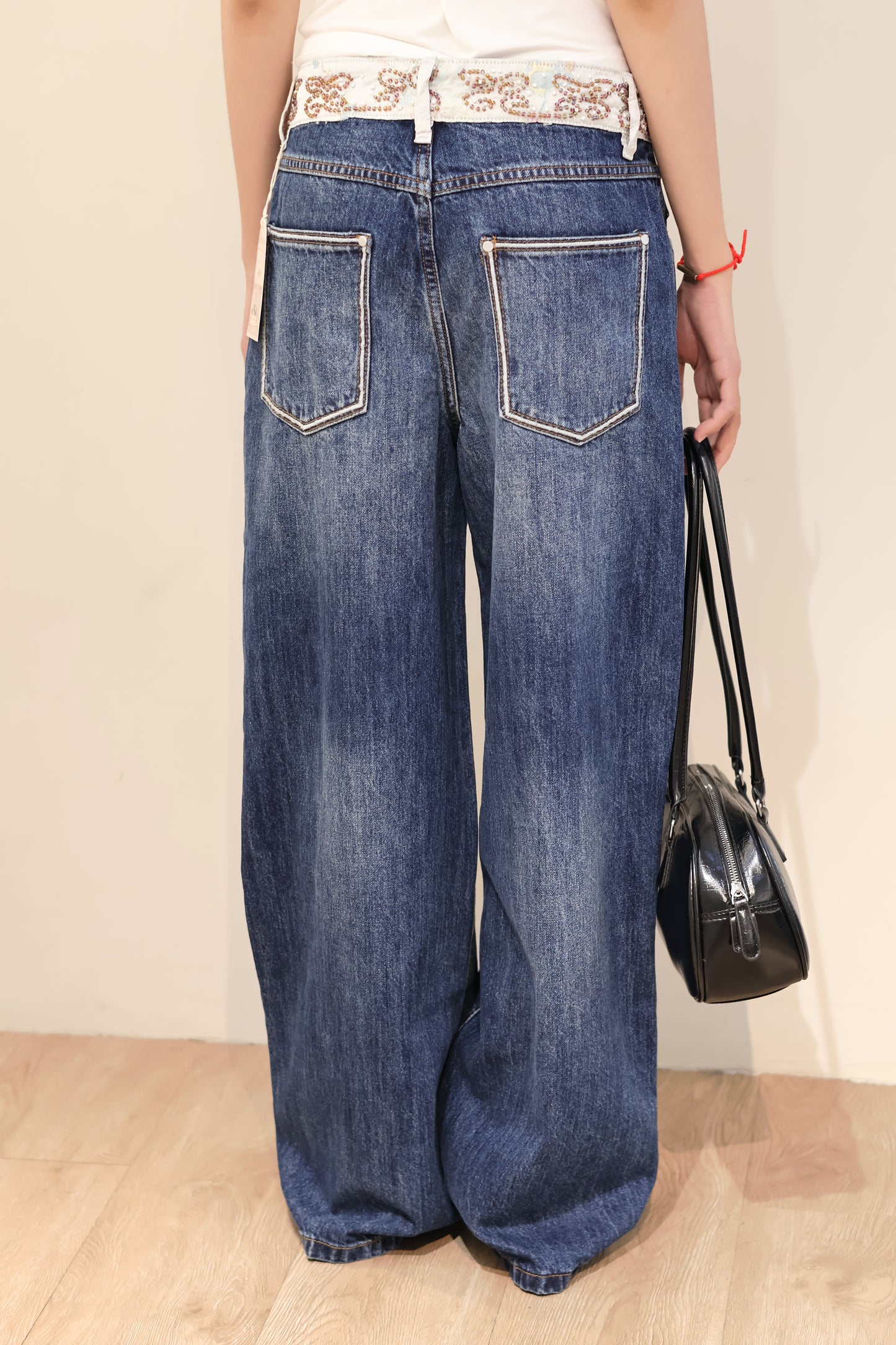 BUTTERFLY EMBROIDERED WAIST DEISGN DENIM JEANS