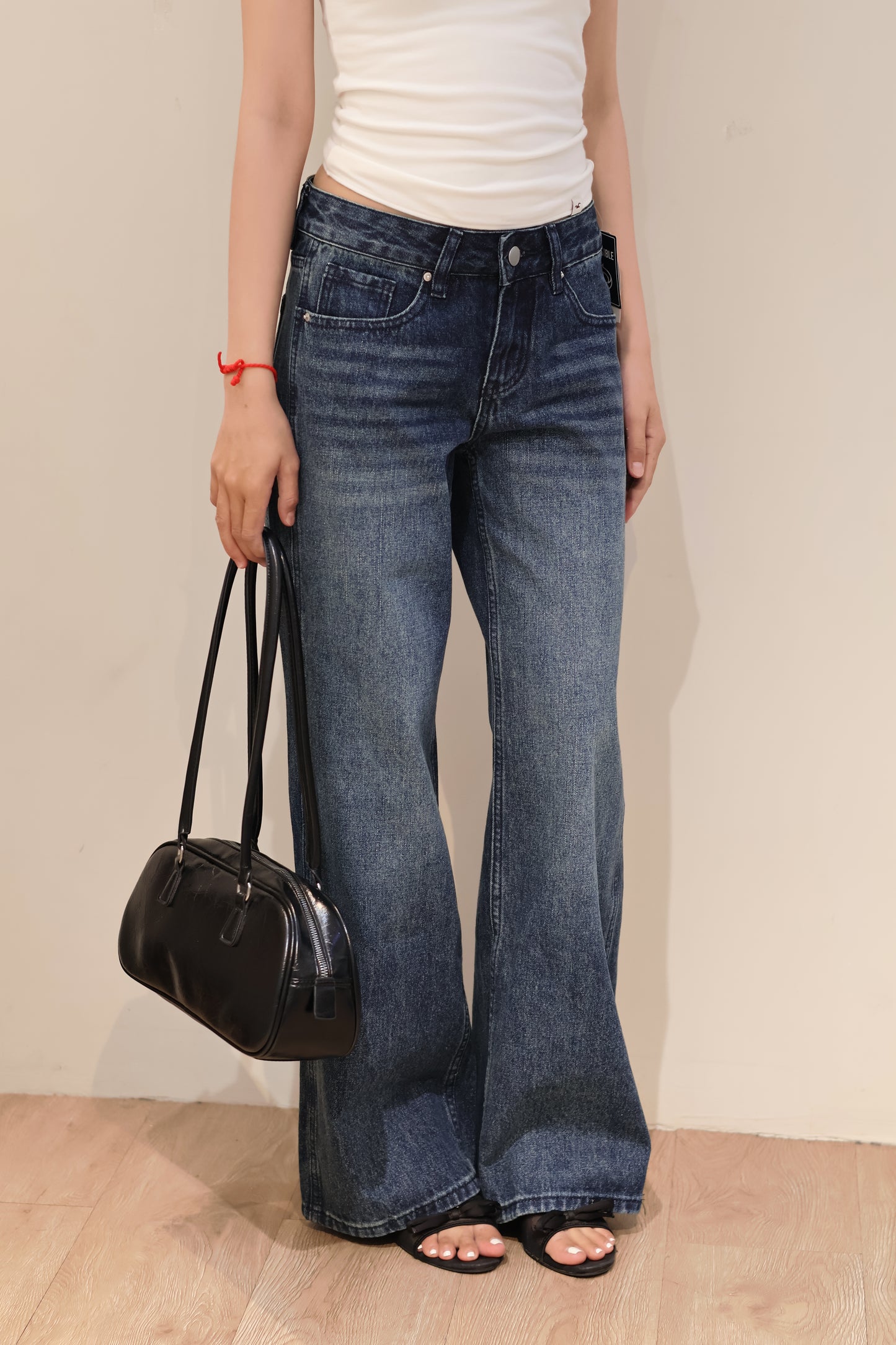 @DARK WASHED MID RISE JEANS