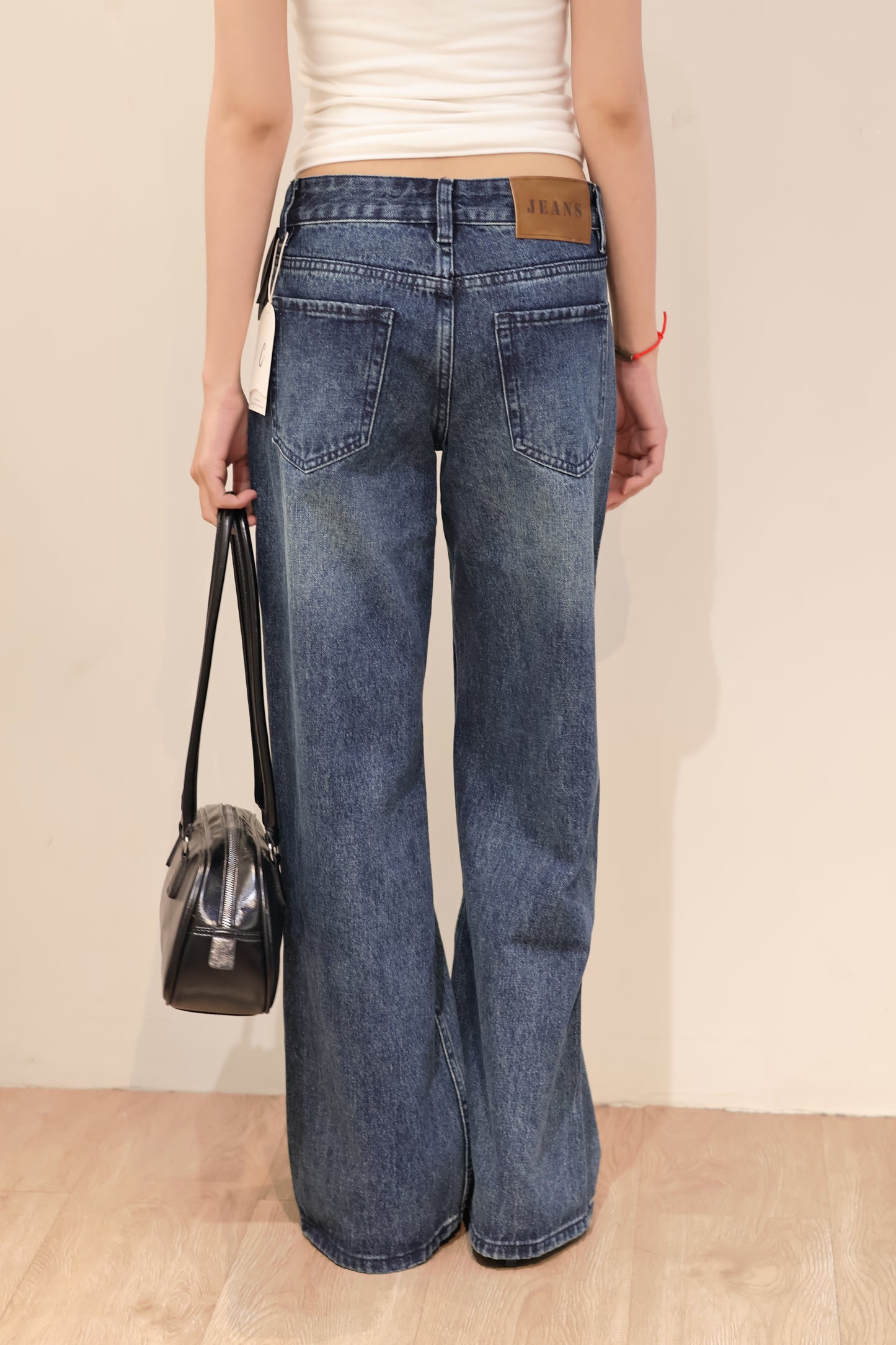 @DARK WASHED MID RISE JEANS