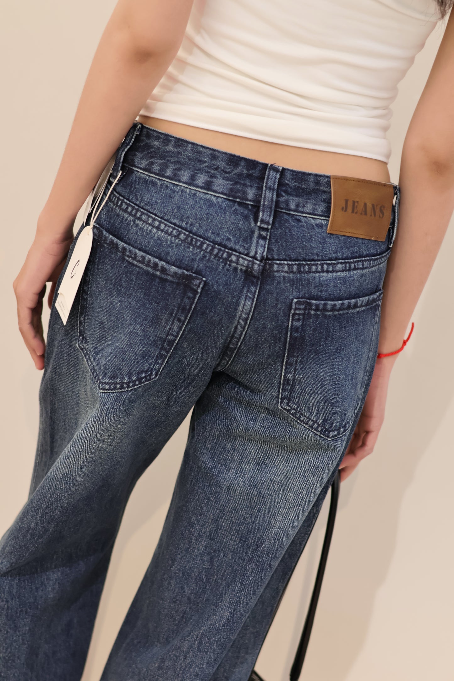 @DARK WASHED MID RISE JEANS