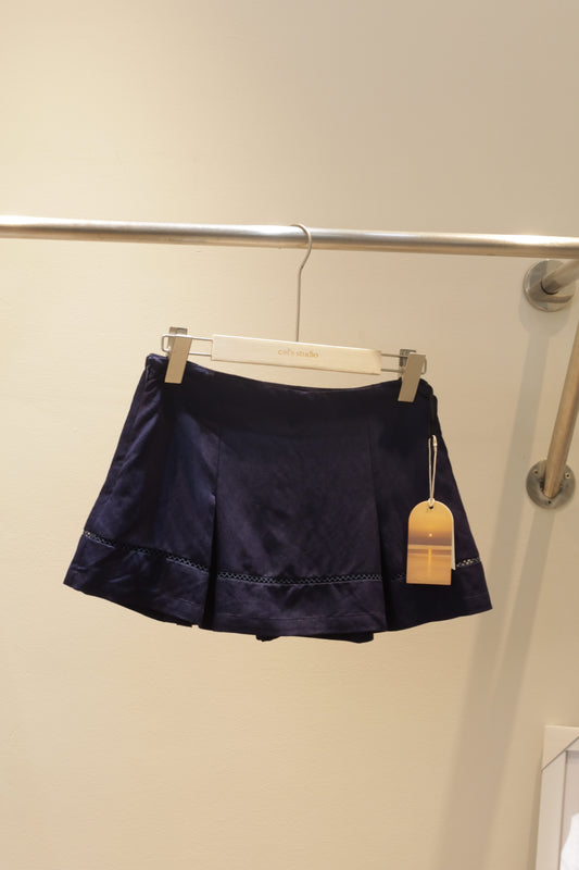 denim short skirt