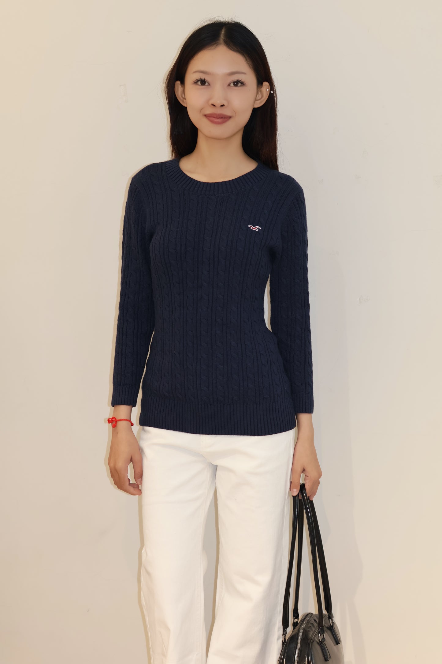 HOLLISTER OLAIN ROUND BECK SWEATER