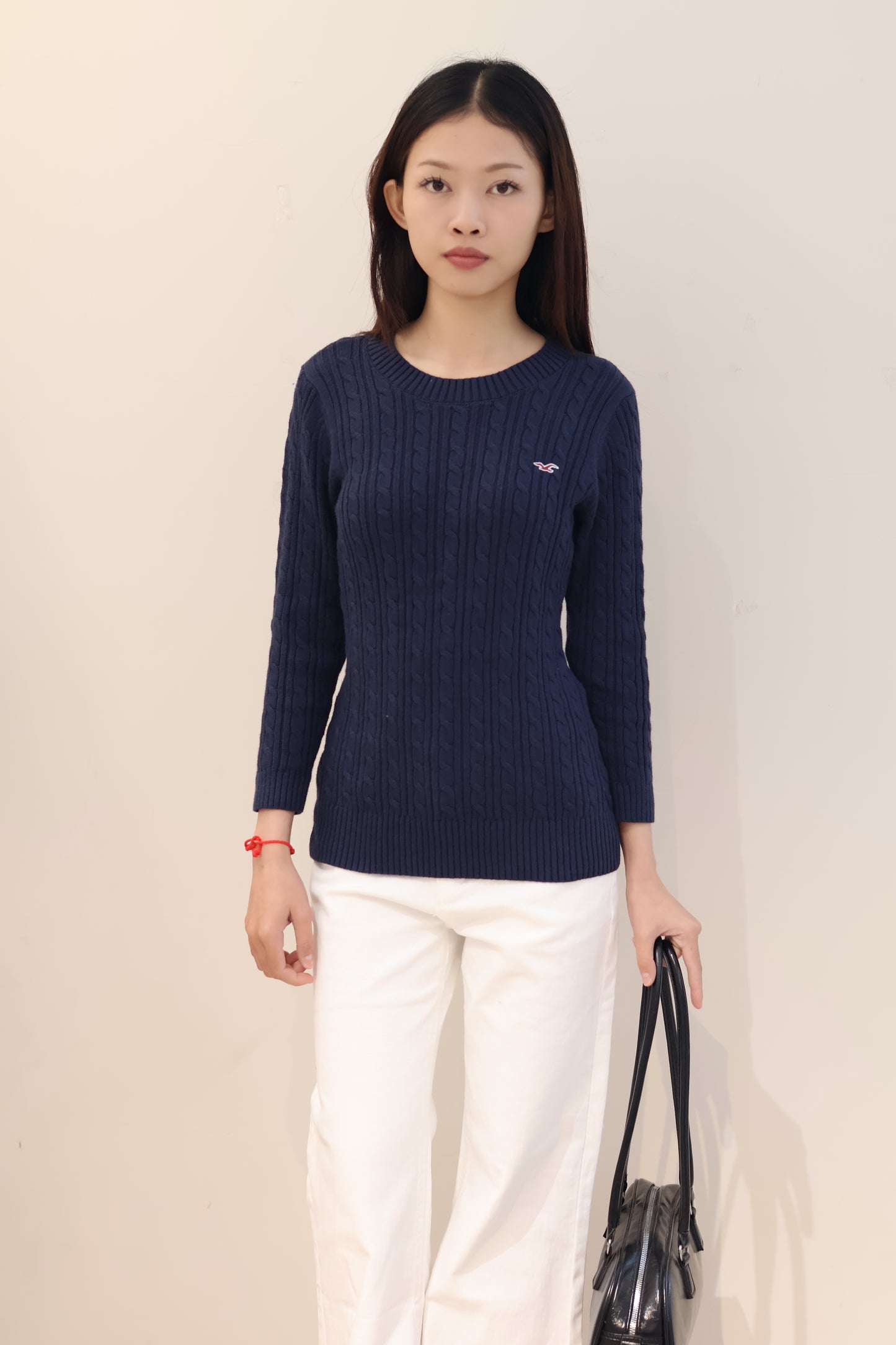 HOLLISTER OLAIN ROUND BECK SWEATER