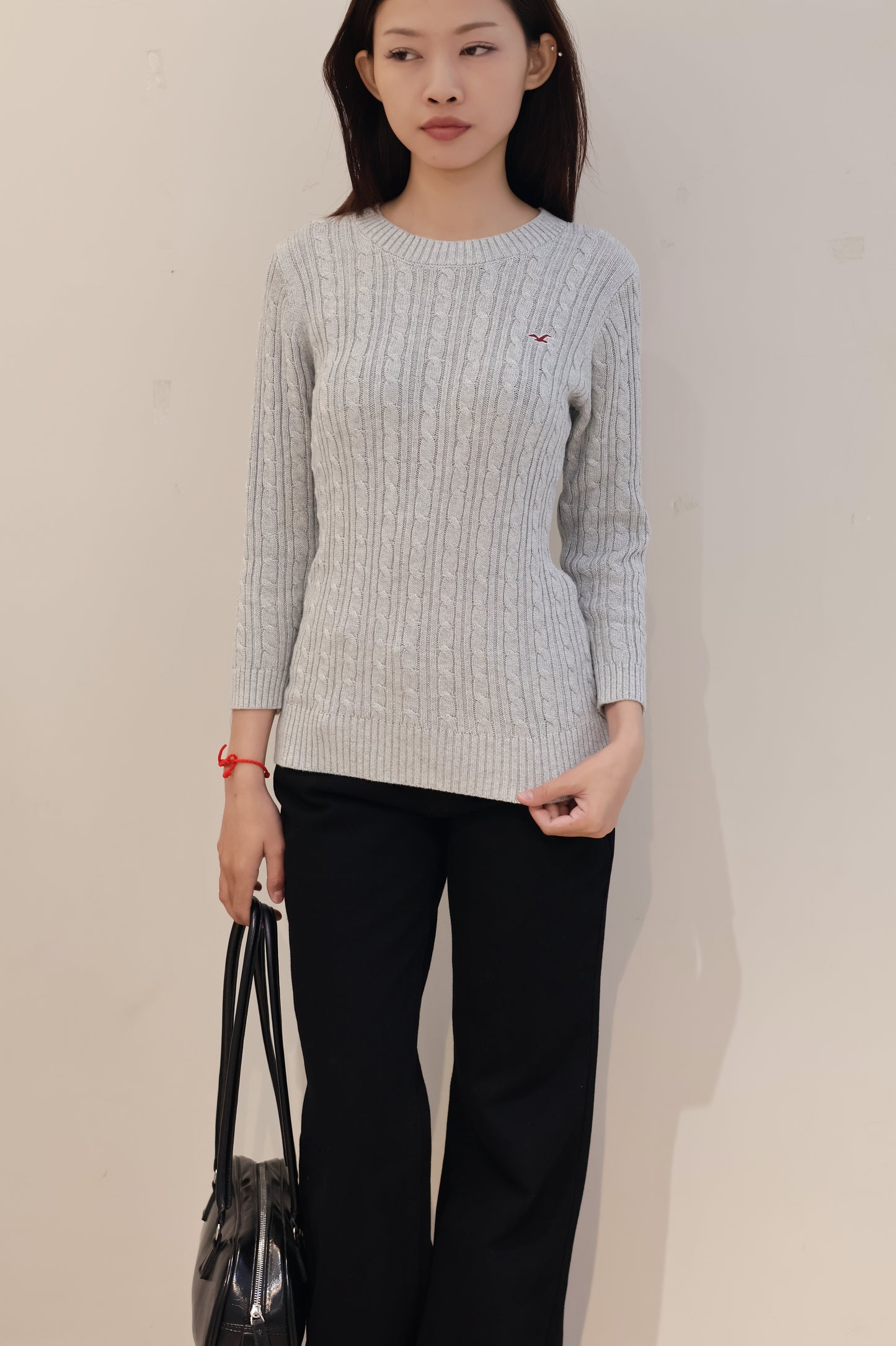 HOLLISTER OLAIN ROUND BECK SWEATER