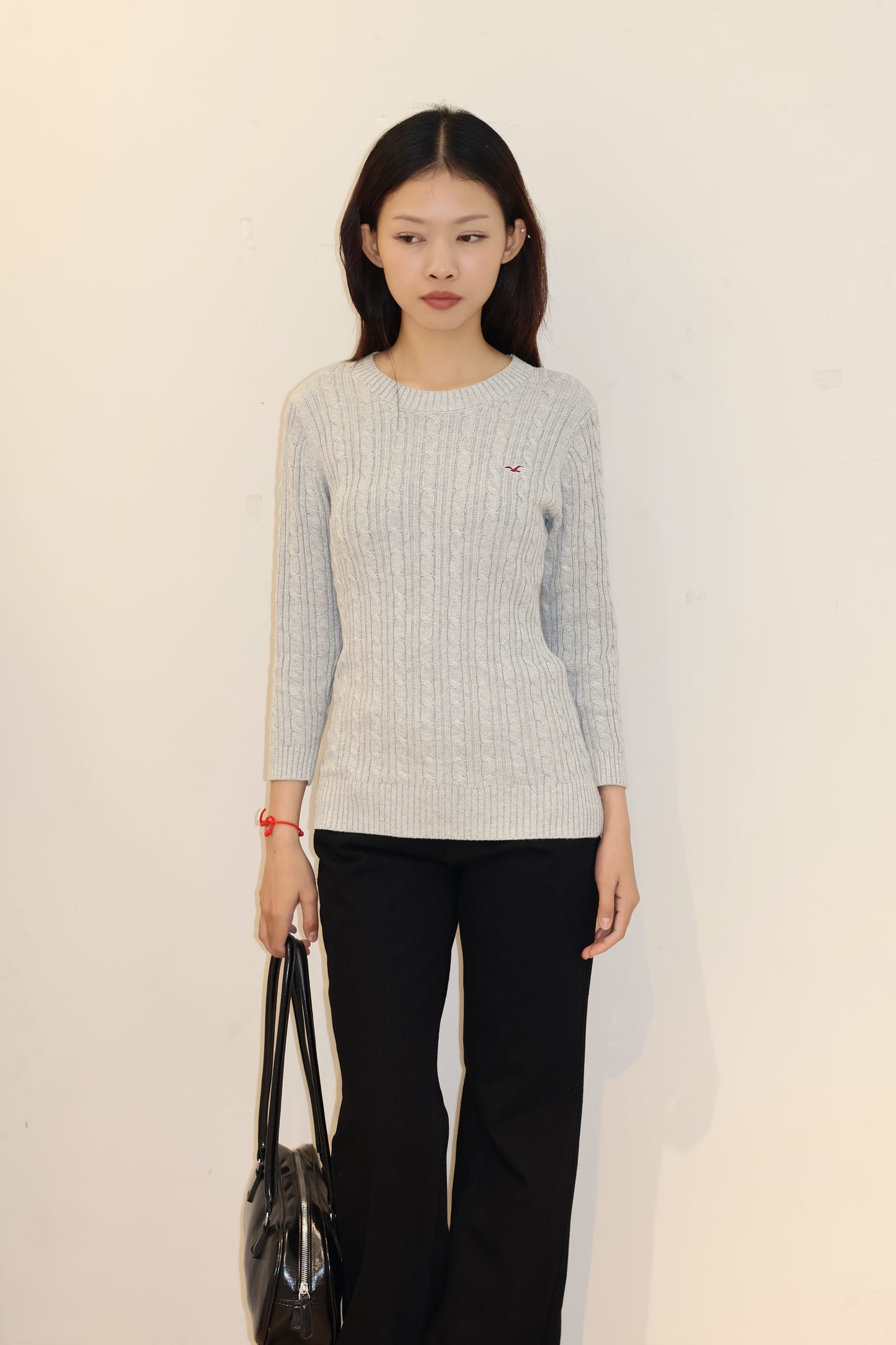 HOLLISTER OLAIN ROUND BECK SWEATER