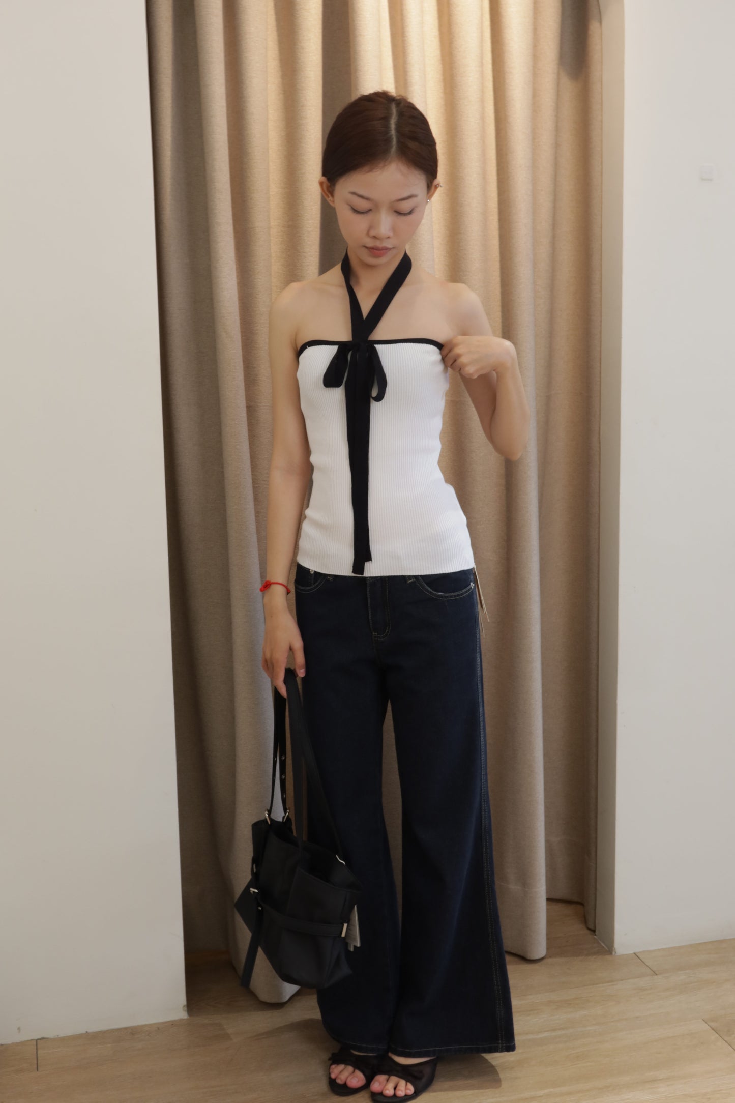 Knitted neck tie top
