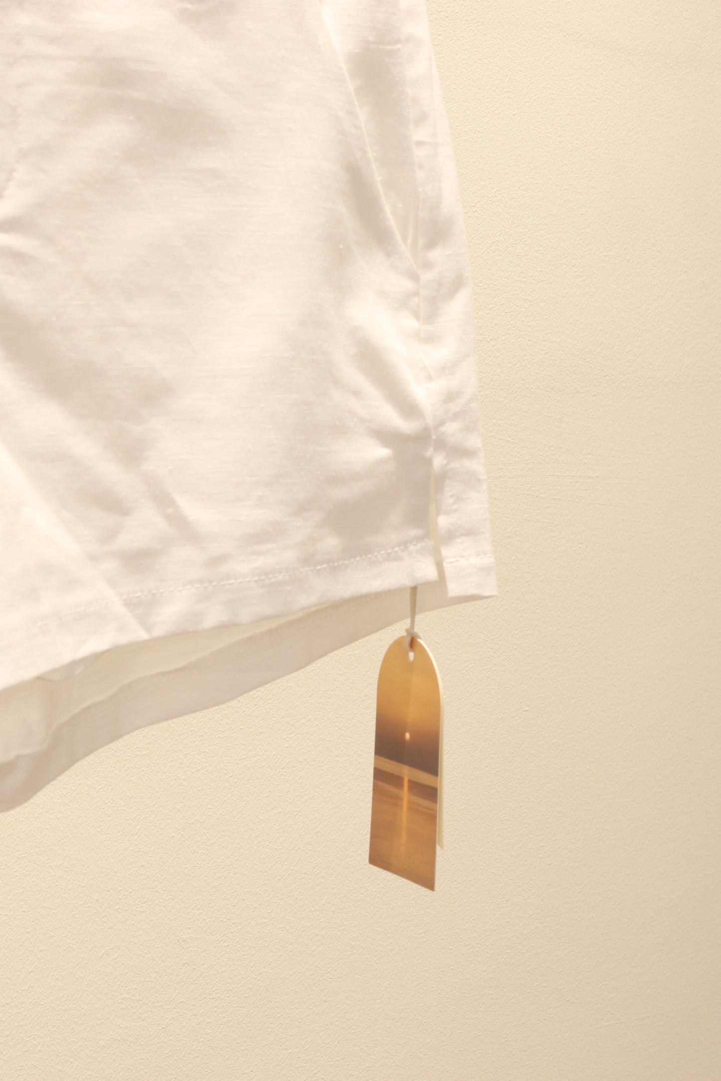 WHITE LINEN SHORTS