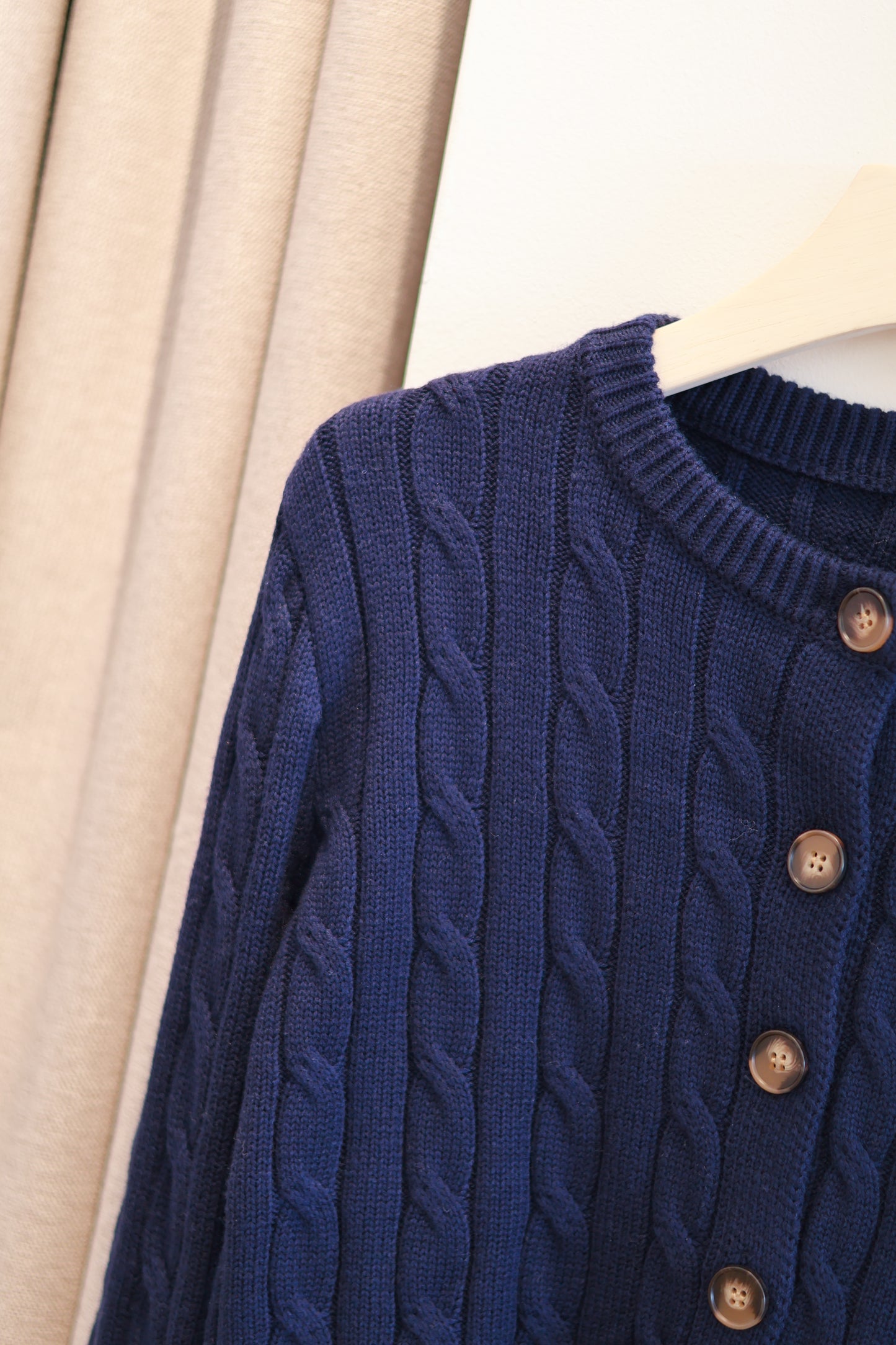 THICK KNITTED CARDIGAN