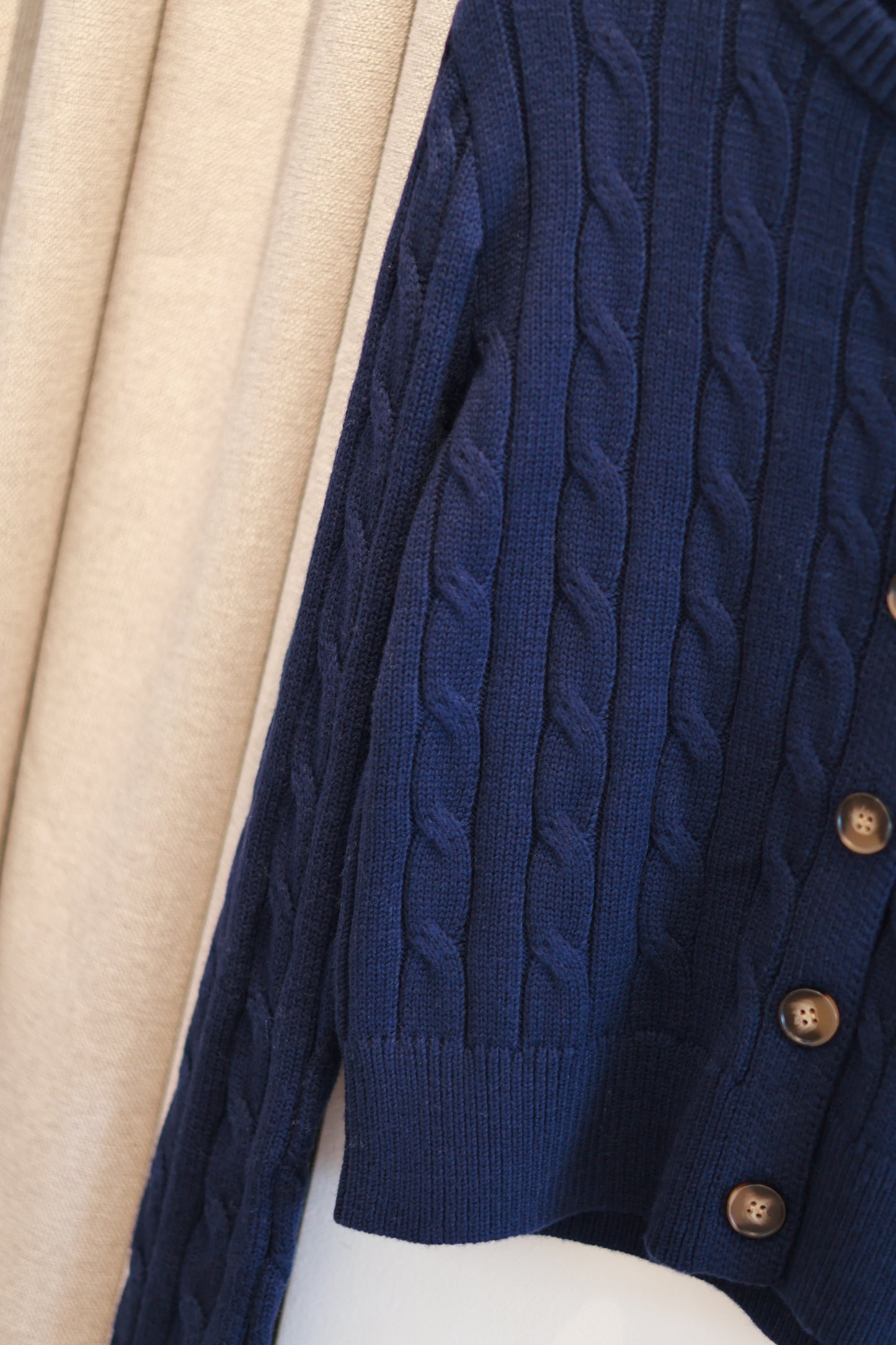 THICK KNITTED CARDIGAN