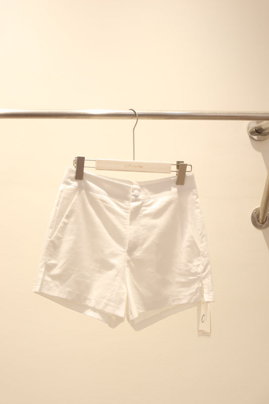 WHITE LINEN SHORTS