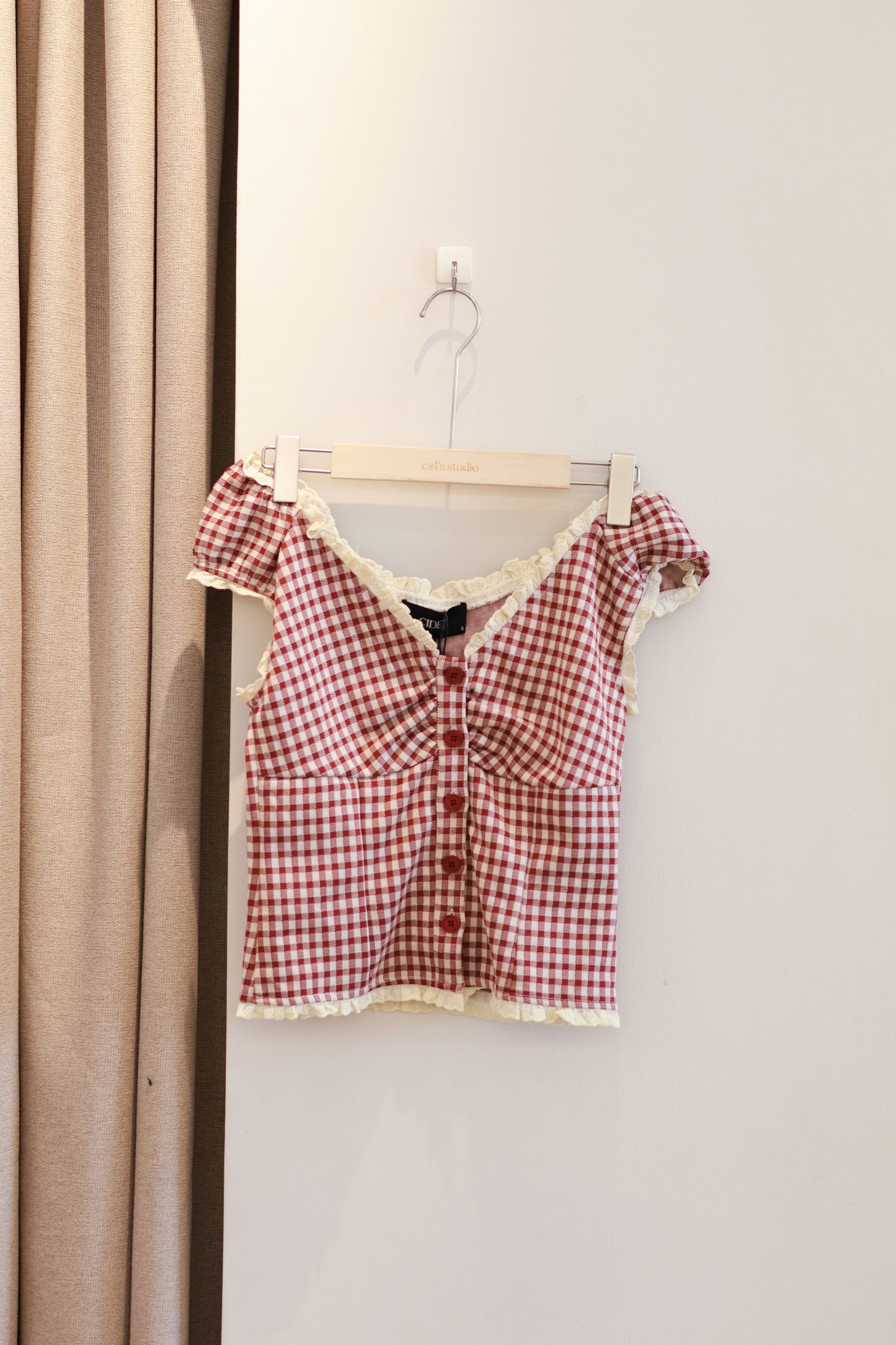 CIDER GINGHAM OFF SHOULDER TOP