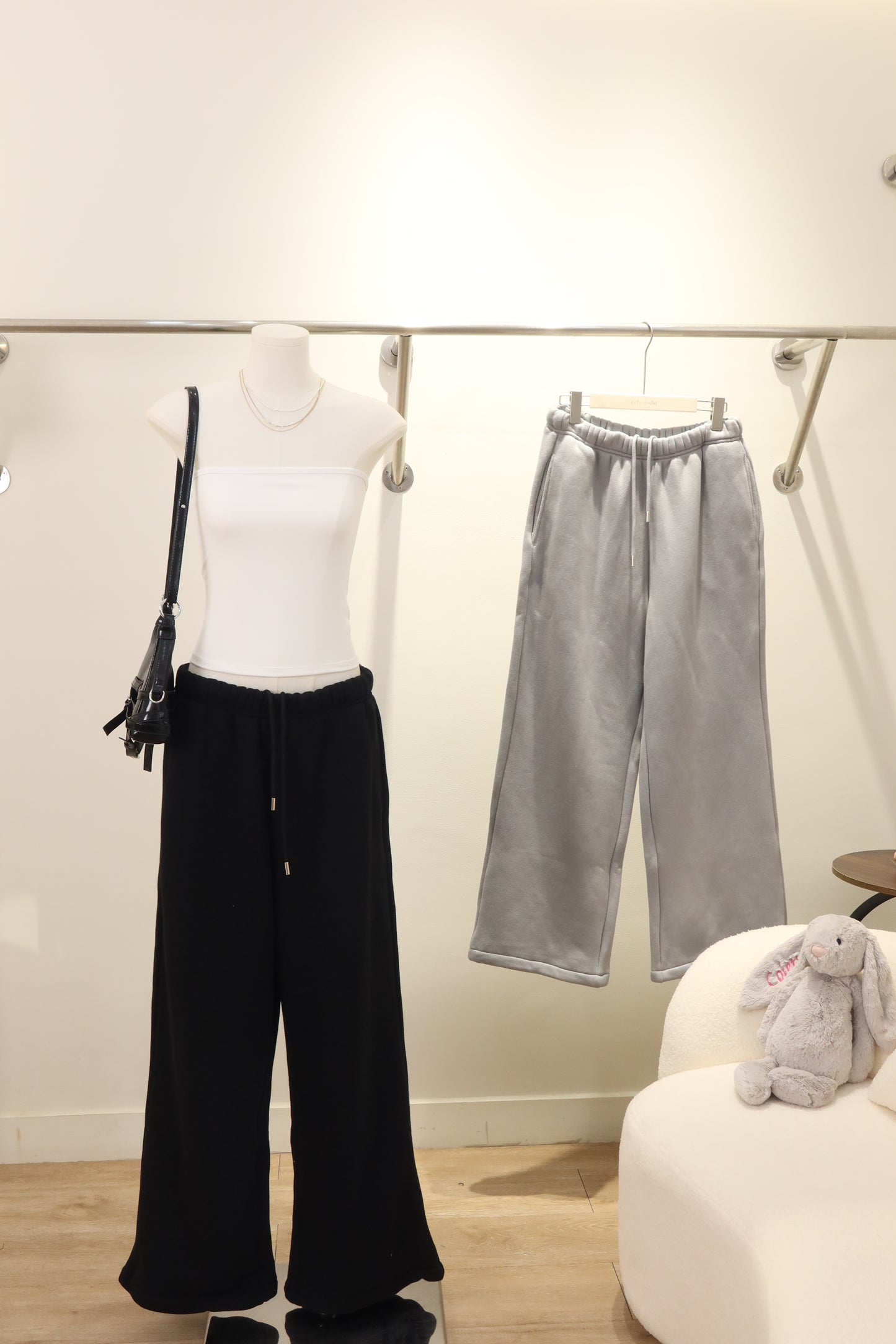 THICK SOFT sweatpants