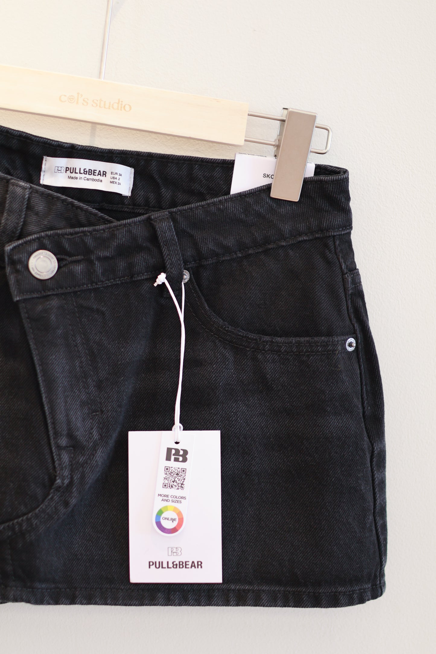 PULL&BEAR BLACK DENIM SKIRT