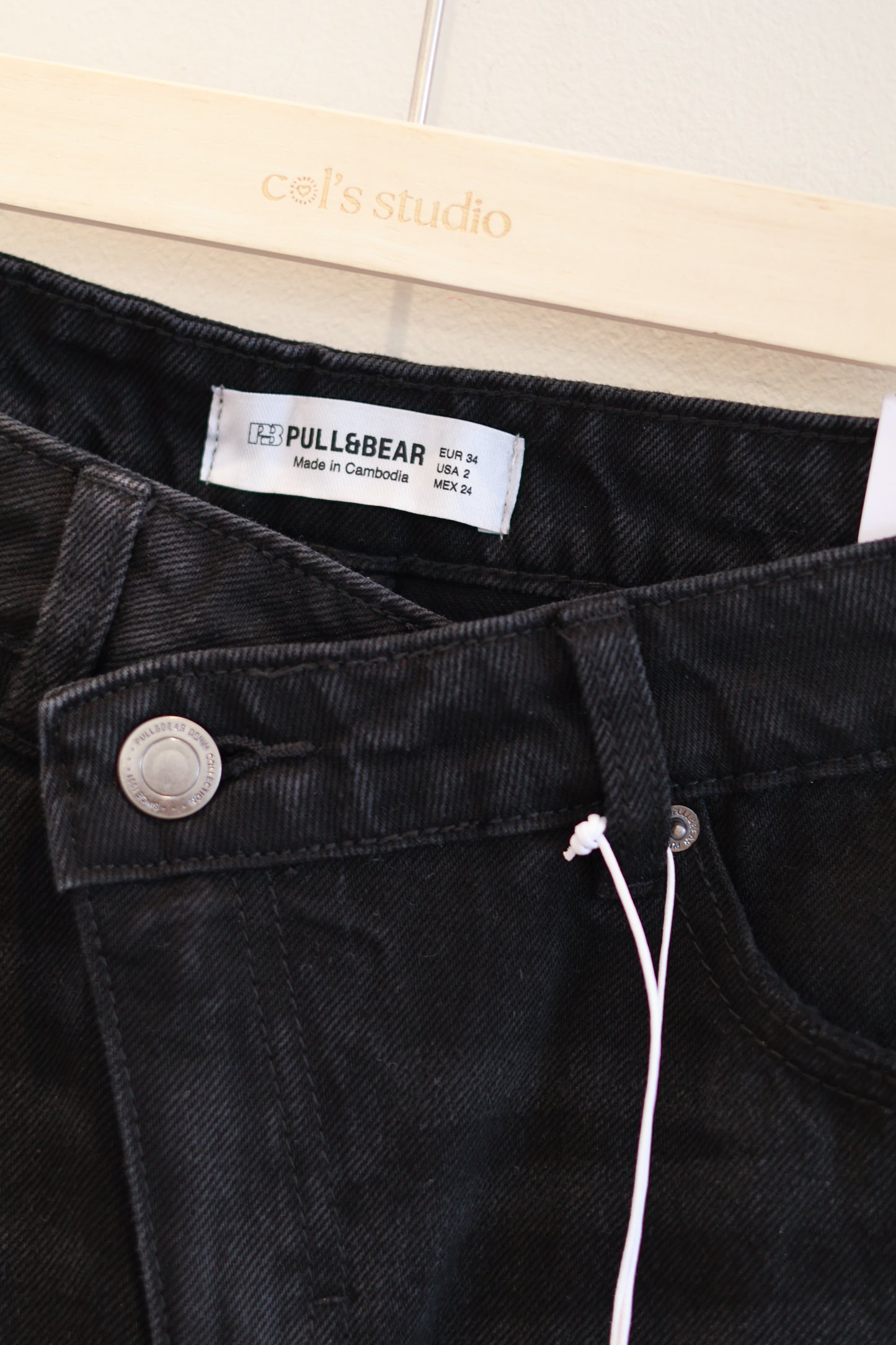 PULL&BEAR BLACK DENIM SKIRT