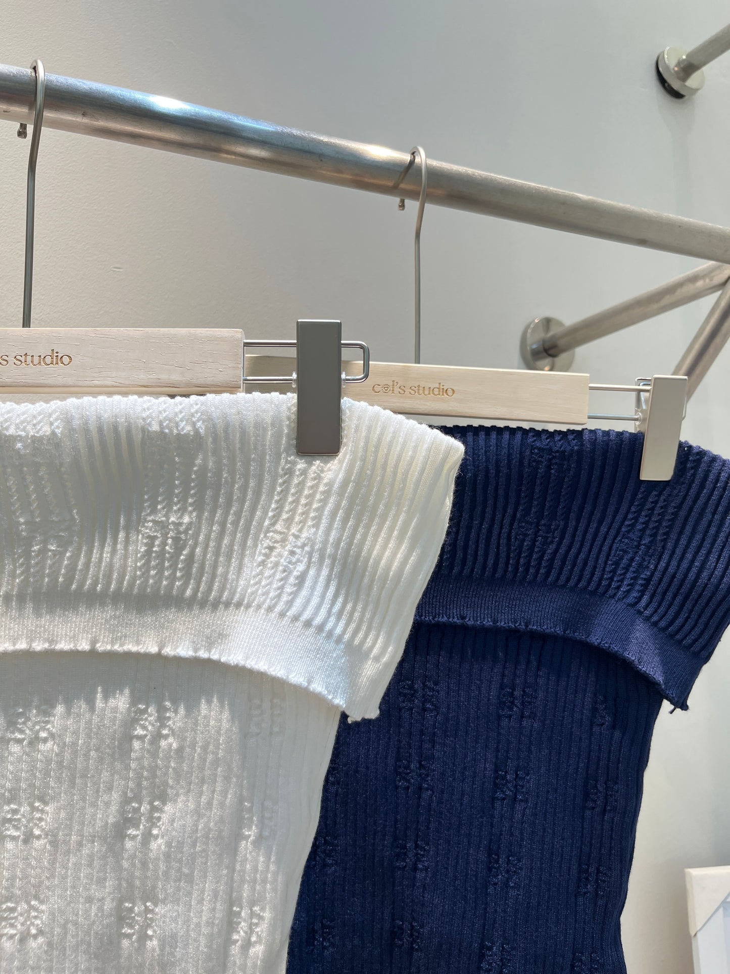 KNITTED OFF SHOULDER TOP