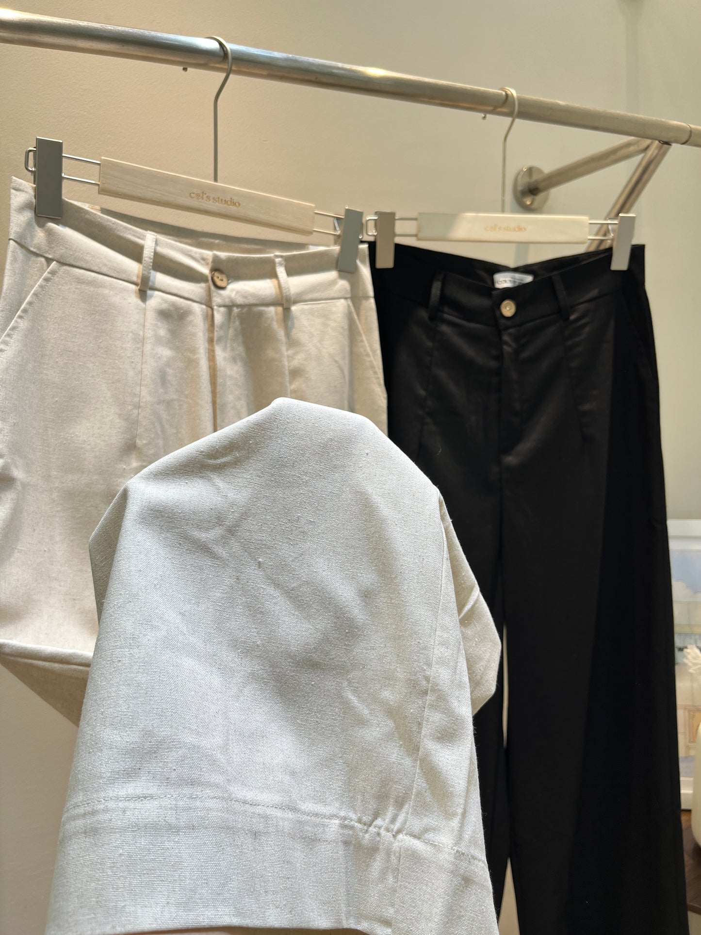 BUTTONED LINEN BOTTOMS