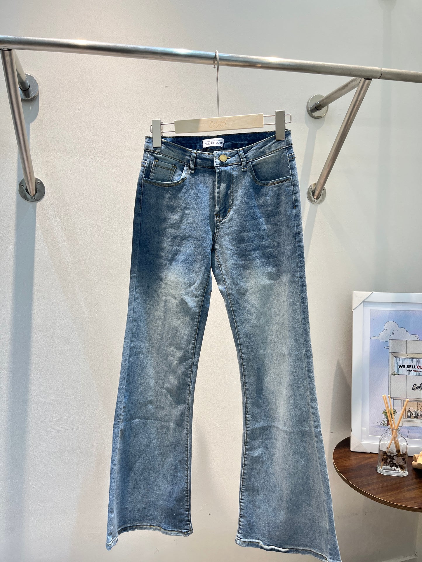 Light blue washed denim jeans