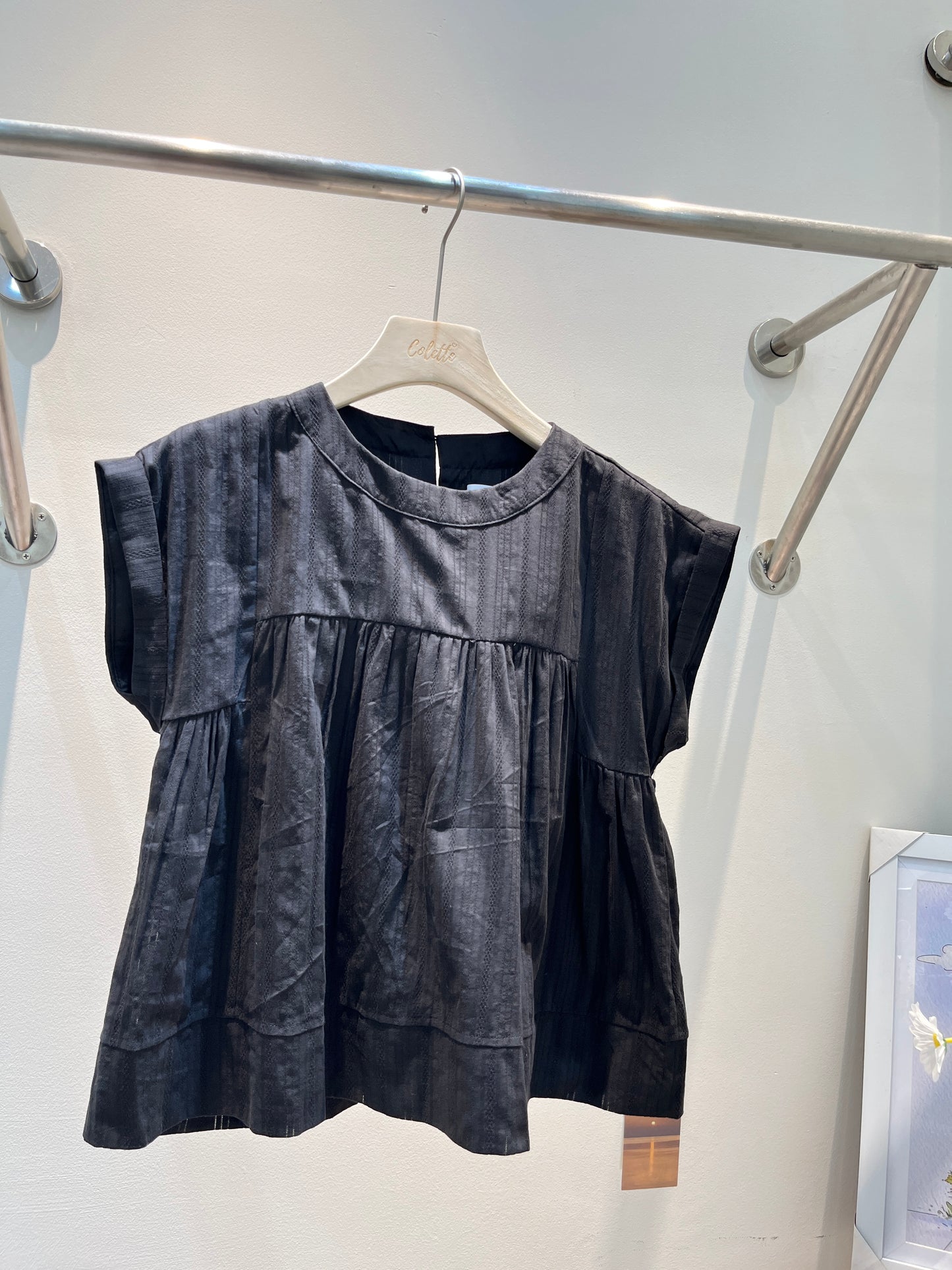 SHORT SLEEVE FLOWY TOP