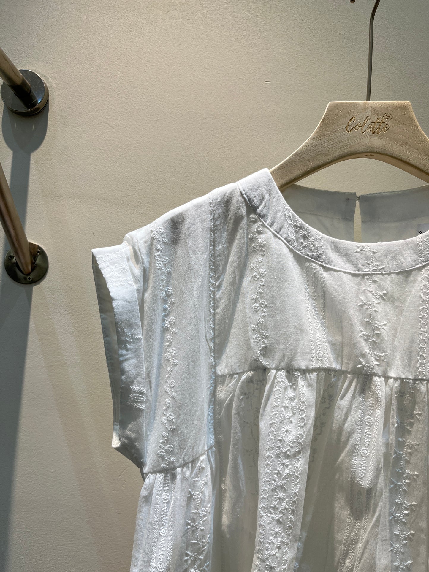 SHORT SLEEVE FLOWY TOP